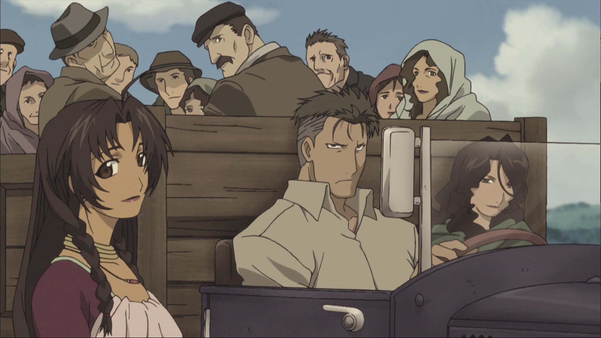 Fullmetal Alchemist Scar 桌布 壁紙 — 一個動漫場景顯示一群人坐在復古卡車上，前景中有一位女士看起來很擔心。