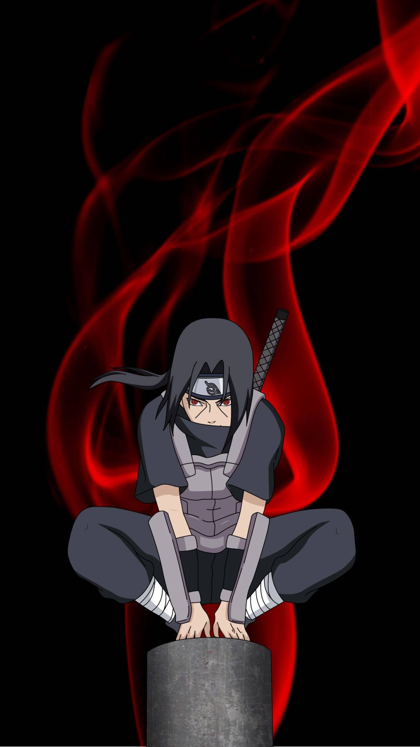 Itachi 桌布 壁紙 — 一個動漫忍者蹲在石柱上，旋轉的紅色查克拉在他身後流動，背景是黑色虛空。