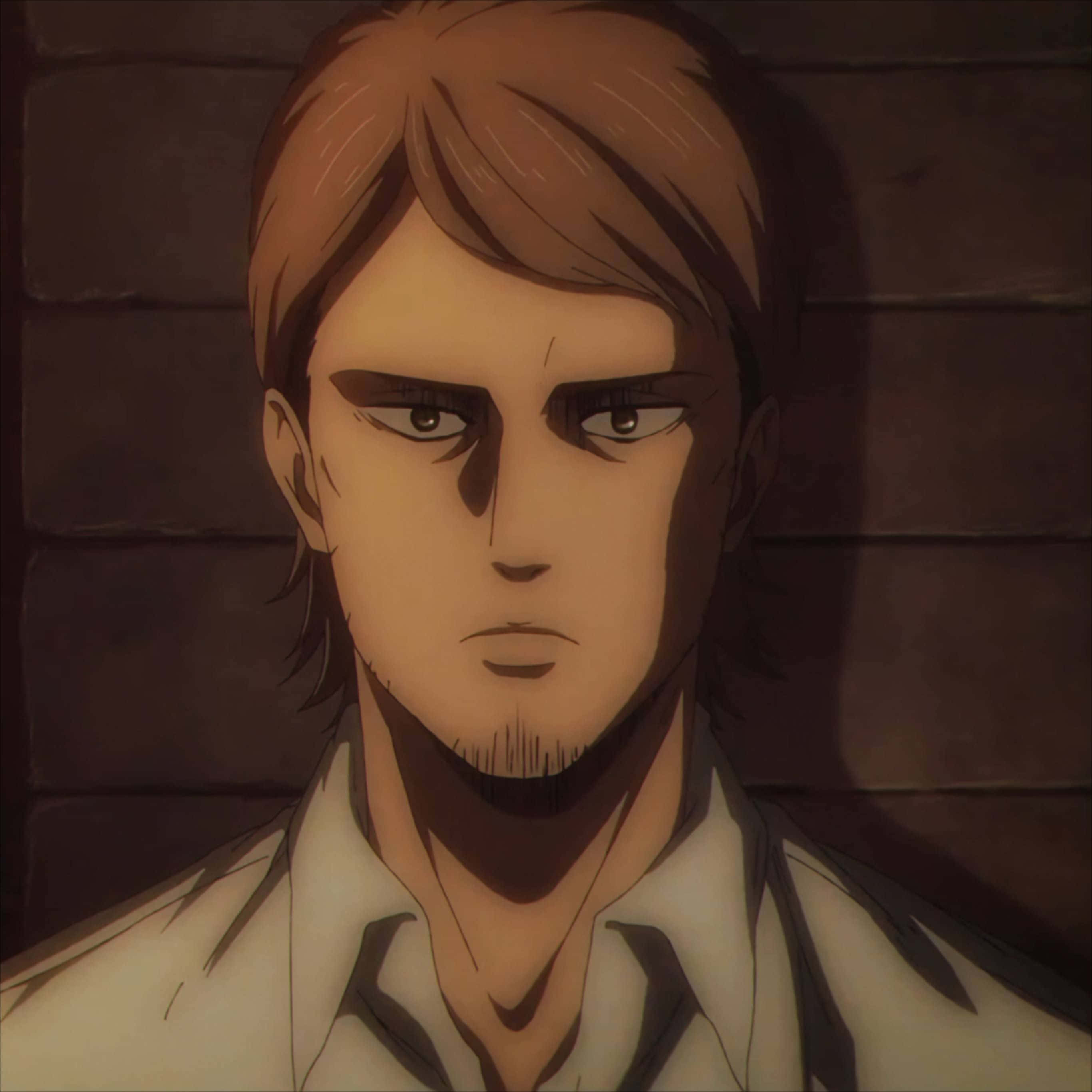 Jean Kirstein 桌布 壁紙 — 一個嚴肅的動漫男人，棕色頭髮，眼神銳利，在深色木牆前凝視前方。