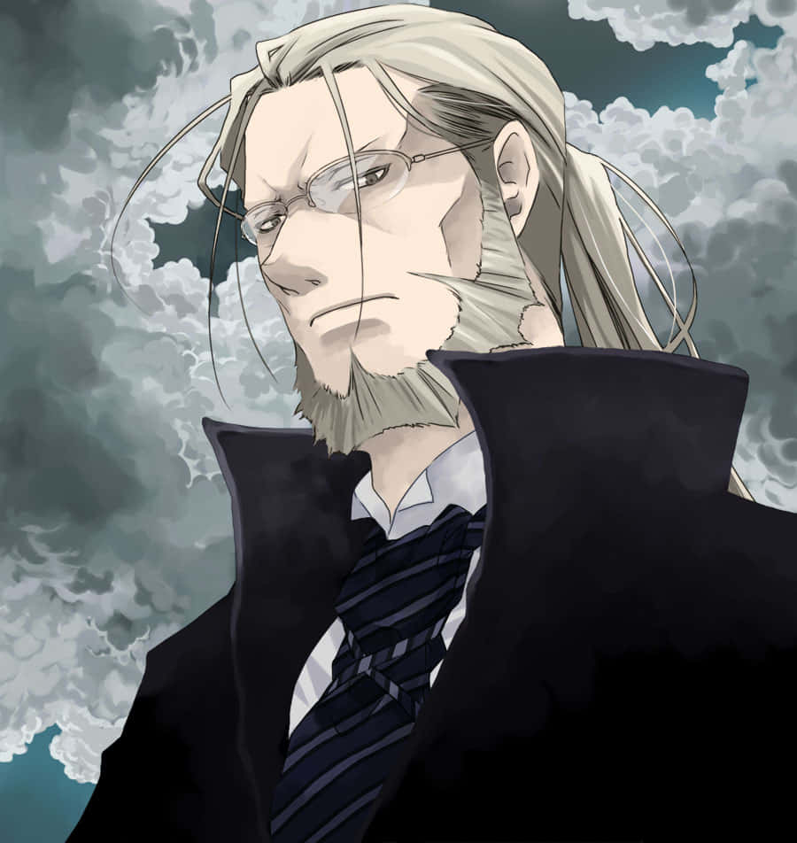 Van Hohenheim 桌布 壁紙 — 一個嚴肅的動漫男子，戴著眼鏡，長長的白髮，站在暴風雨的灰色天空下，穿著深色外套和條紋領帶。