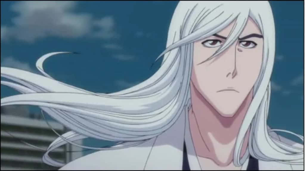Jushiro Ukitake 桌布 壁紙 — 一個嚴肅的動漫角色，長長的白髮在風中飄揚，背景是藍天白雲。
