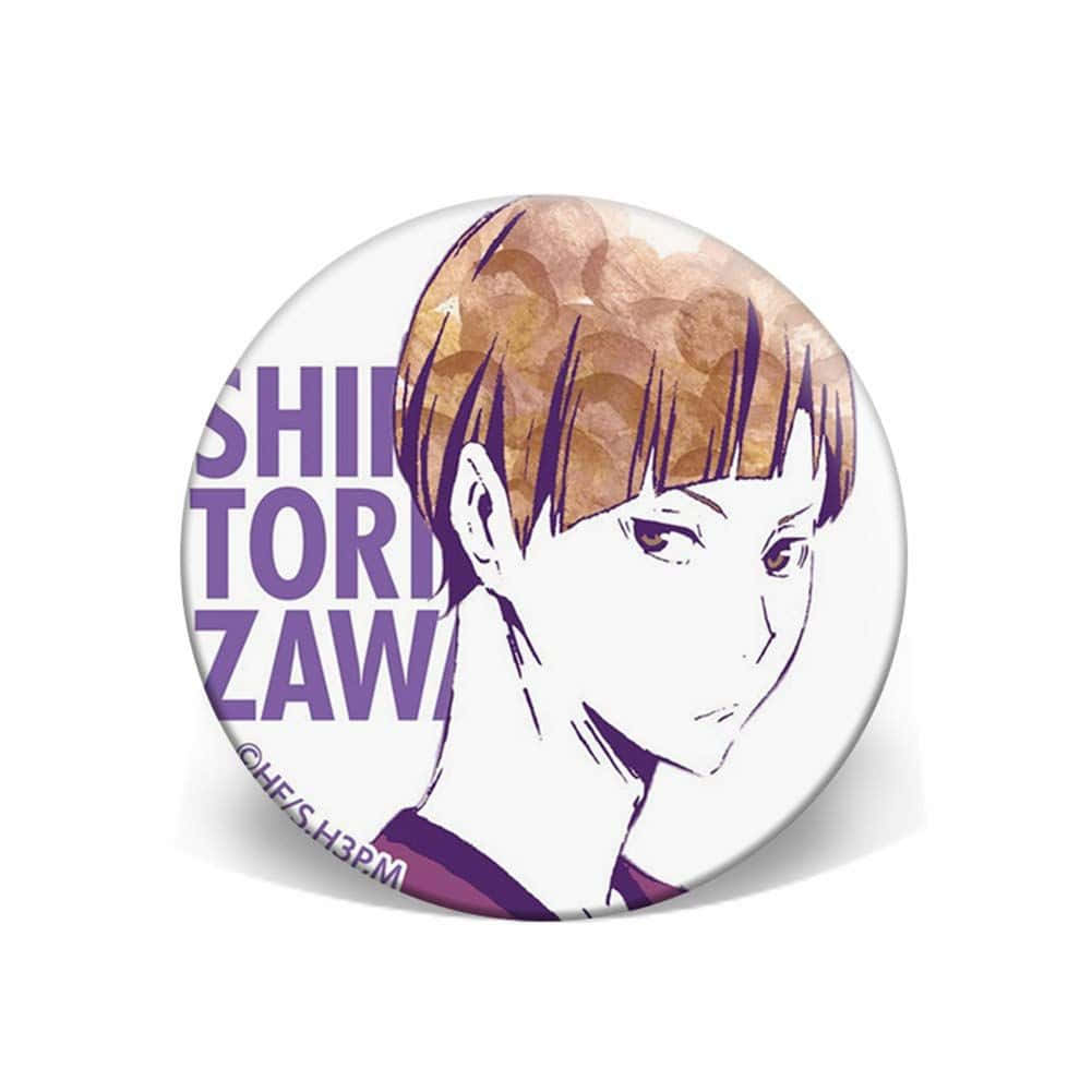 Shirabu Kenjirou 桌布 壁紙 — 一個圓形徽章，上面有動漫風格的年輕男子肖像，短棕髮，紫色文字寫著「SHIN TORI ZAWA」，背景為白色。