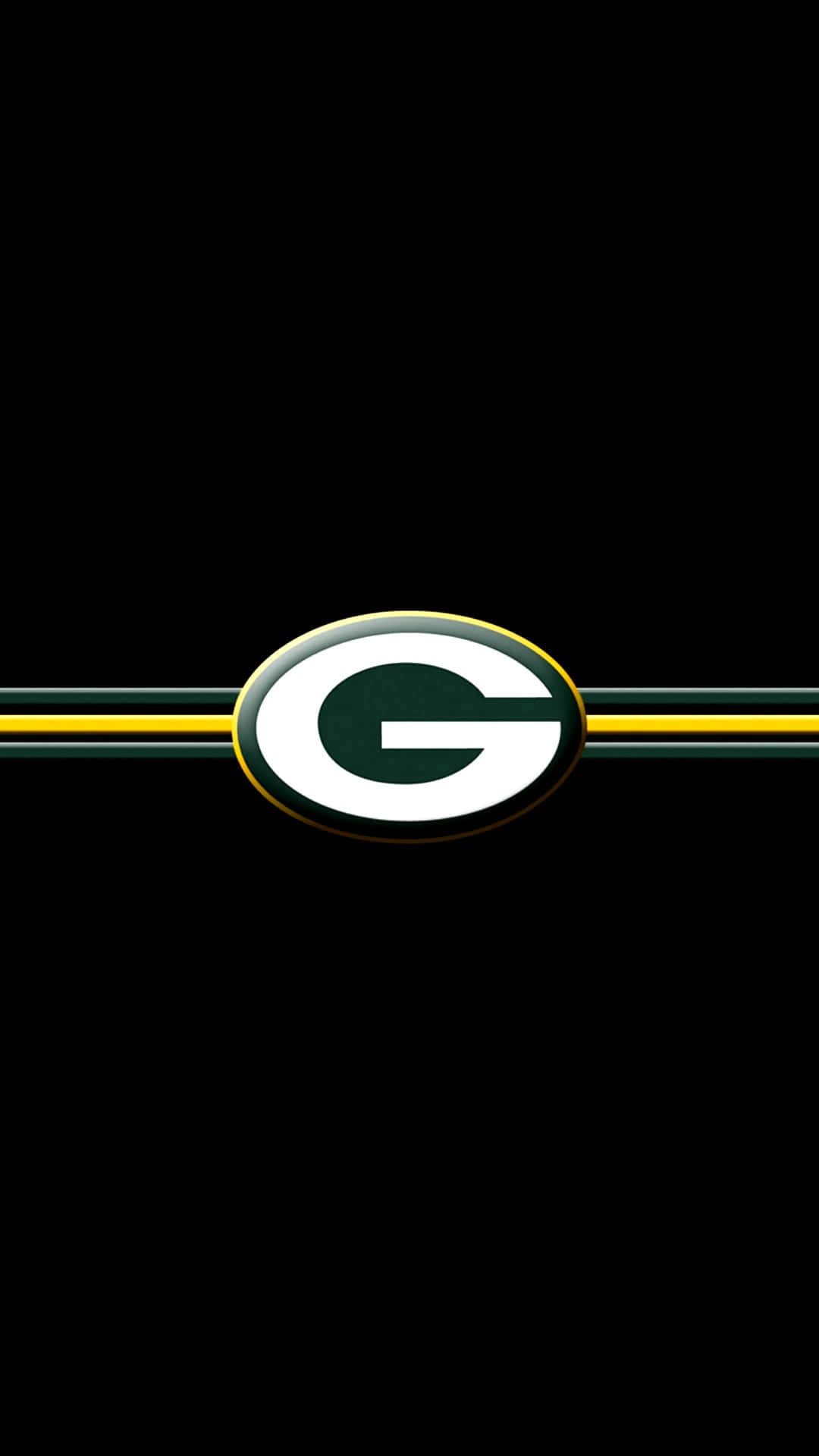 Packers 桌布 壁紙 — 一個大膽的 Green Bay Packers 標誌居中於黑色背景上，帶有金色和綠色條紋。