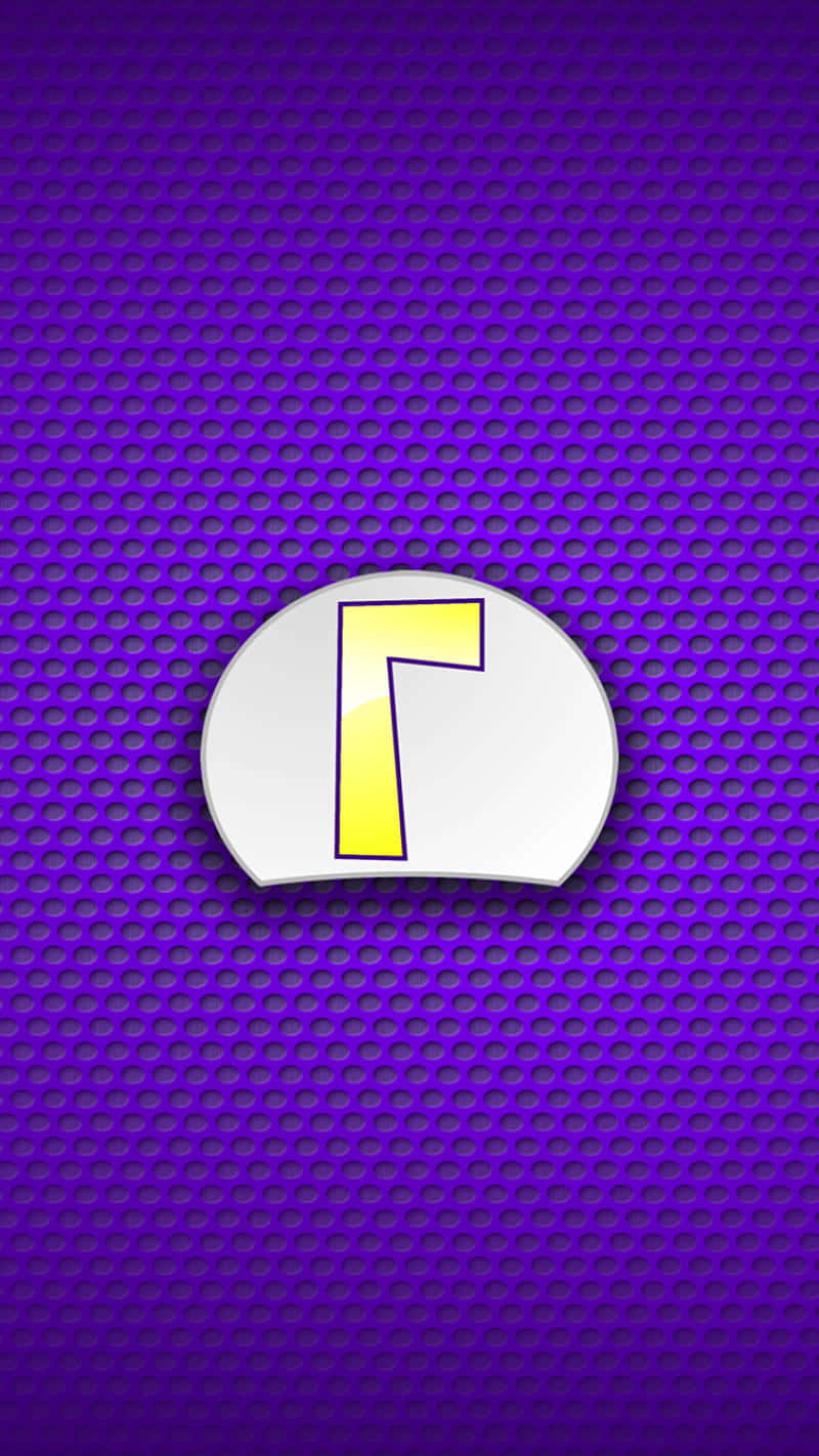 Waluigi 桌布 壁紙 — 一個大膽的黃色風格化字母G，位於白色圓形徽章上，背景是充滿活力的紫色穿孔背景。