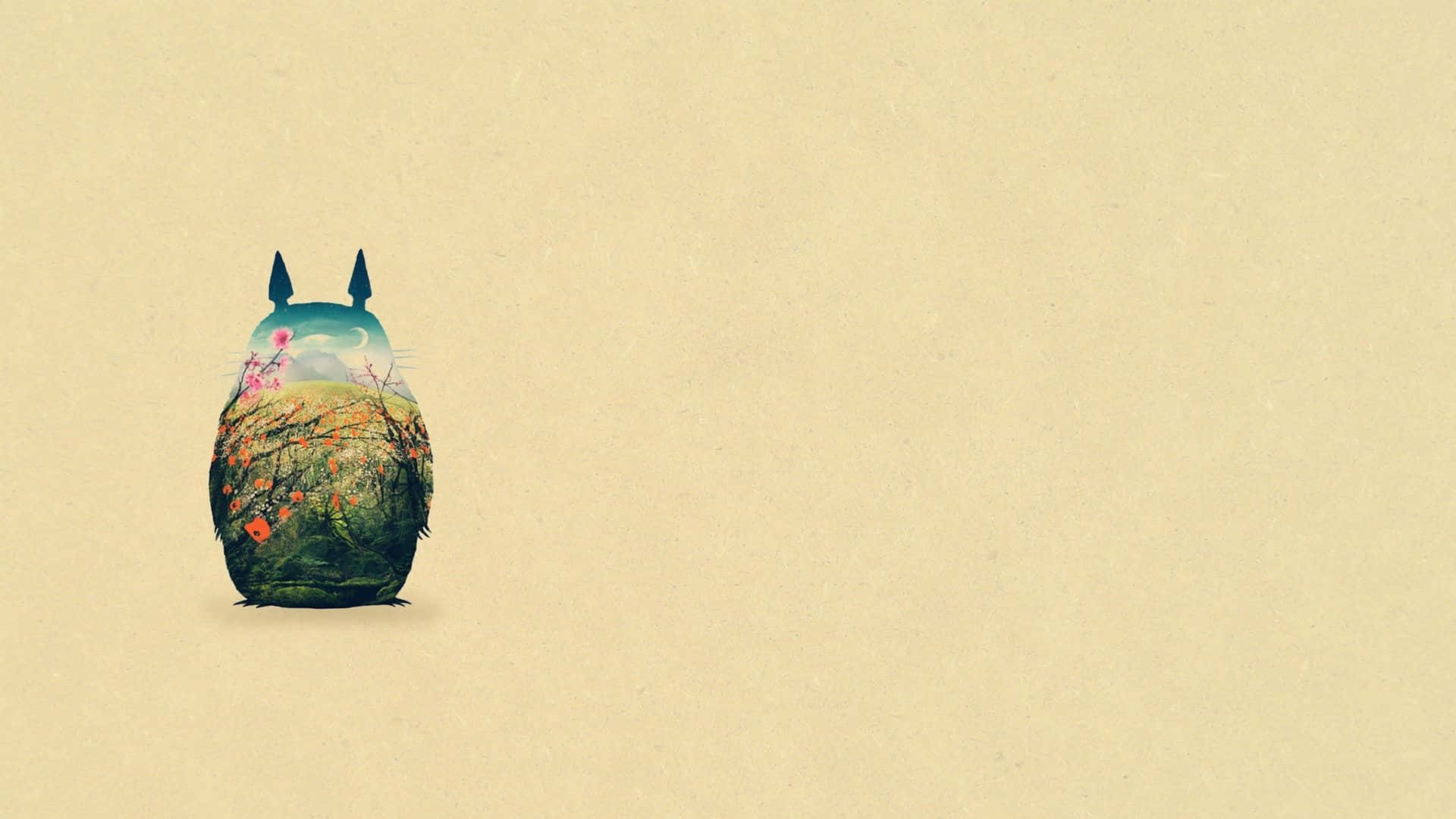 Pusheen 桌布 壁紙 — 一個奇特的龍貓公仔，背上繪有森林和天空的場景，獨自站在米色背景前。