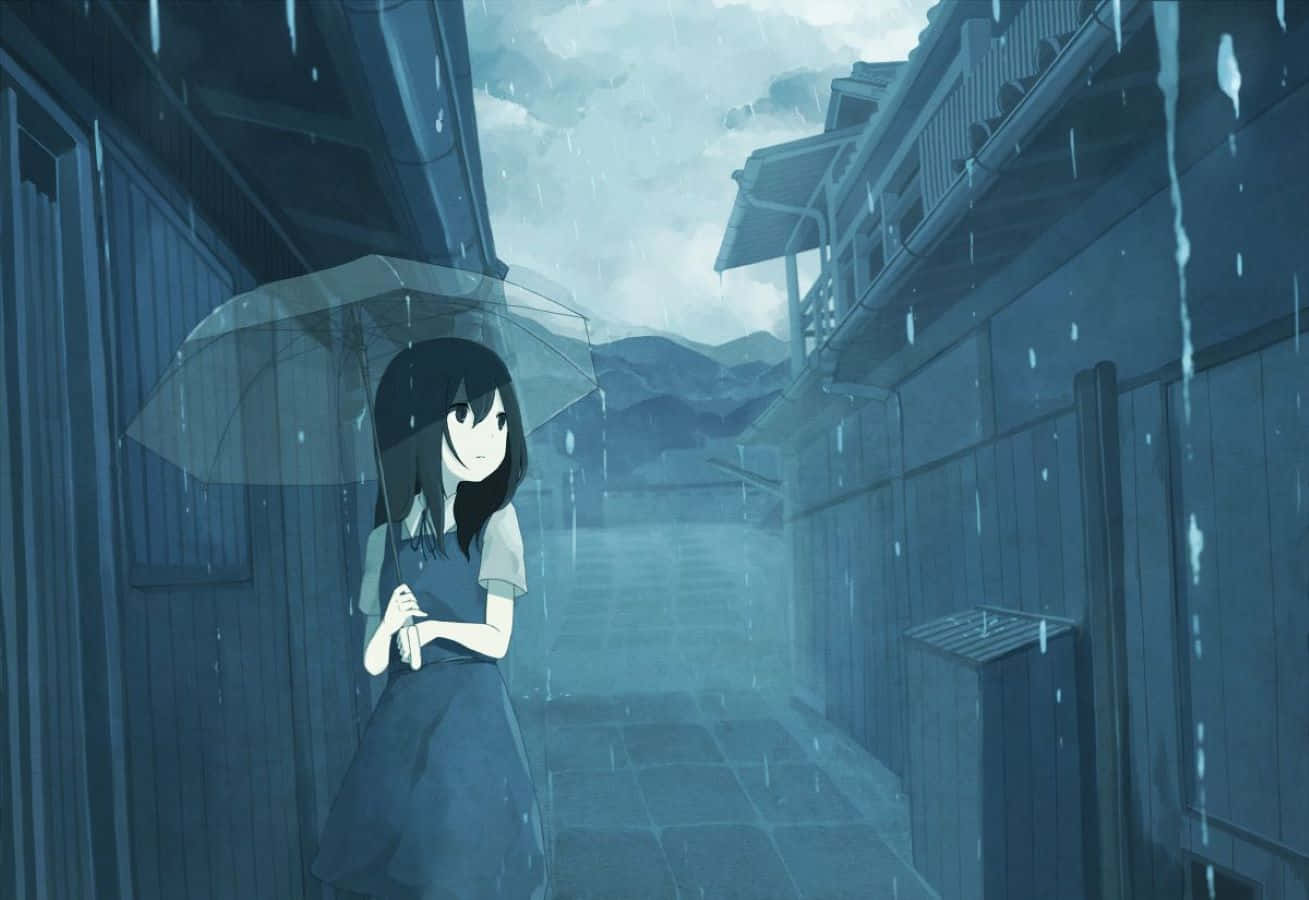 Sad Dark Anime 桌布 壁紙 — 一個孤獨的動漫女孩，深色頭髮，在傳統建築之間的狹窄木巷中，雨點落下，她拿著一把透明雨傘。