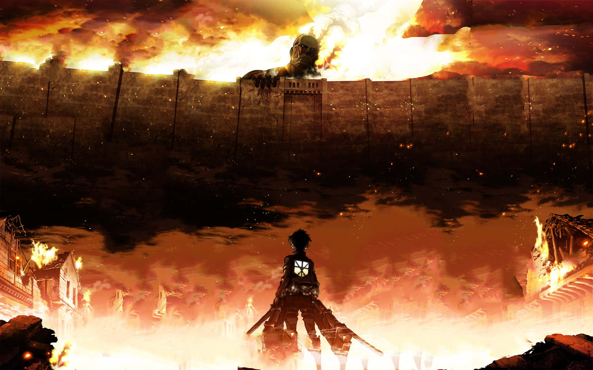 Attack On Titan Poster 桌布 壁紙 — 一個孤獨的戰士站在烈火焚燒的廢墟城市中，一個巨大的泰坦在戲劇性的橙色天空下，聳立於燃燒的城牆之上。