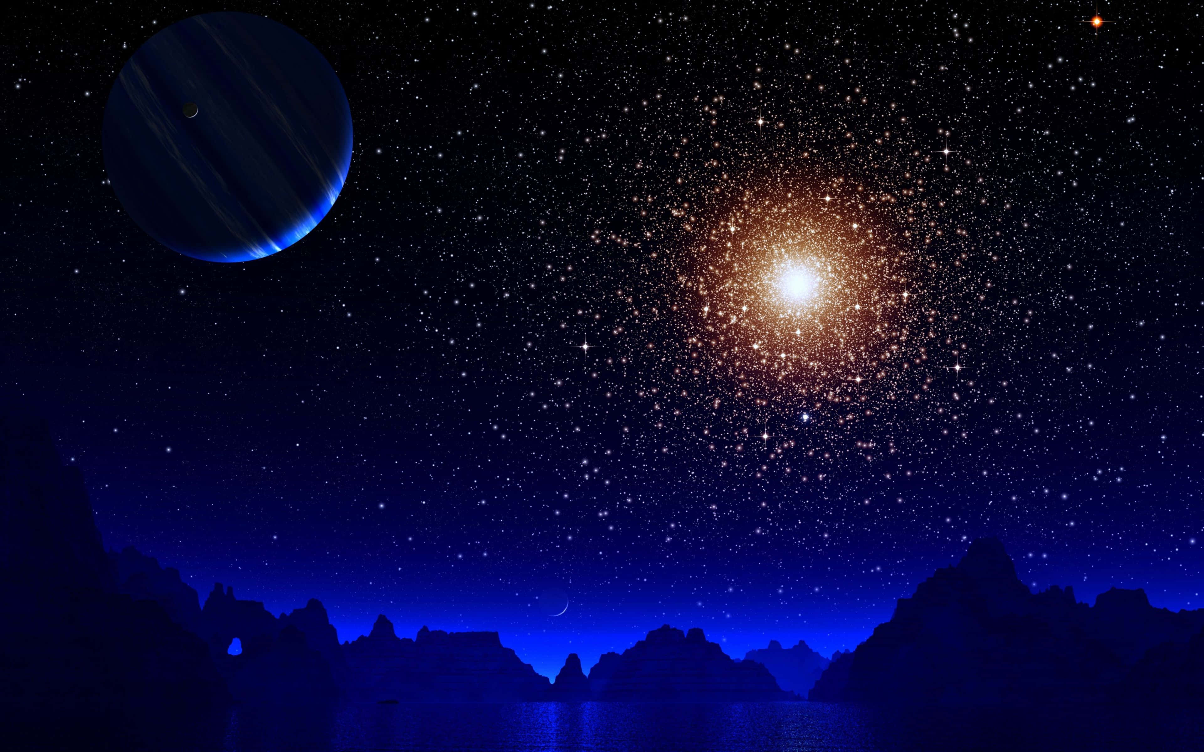 月亮與星星動畫 桌布 壁紙 — 一個宇宙夜景，發光的星系和帶有光環的藍色行星位於鋸齒狀山脈剪影和反射水面上方。