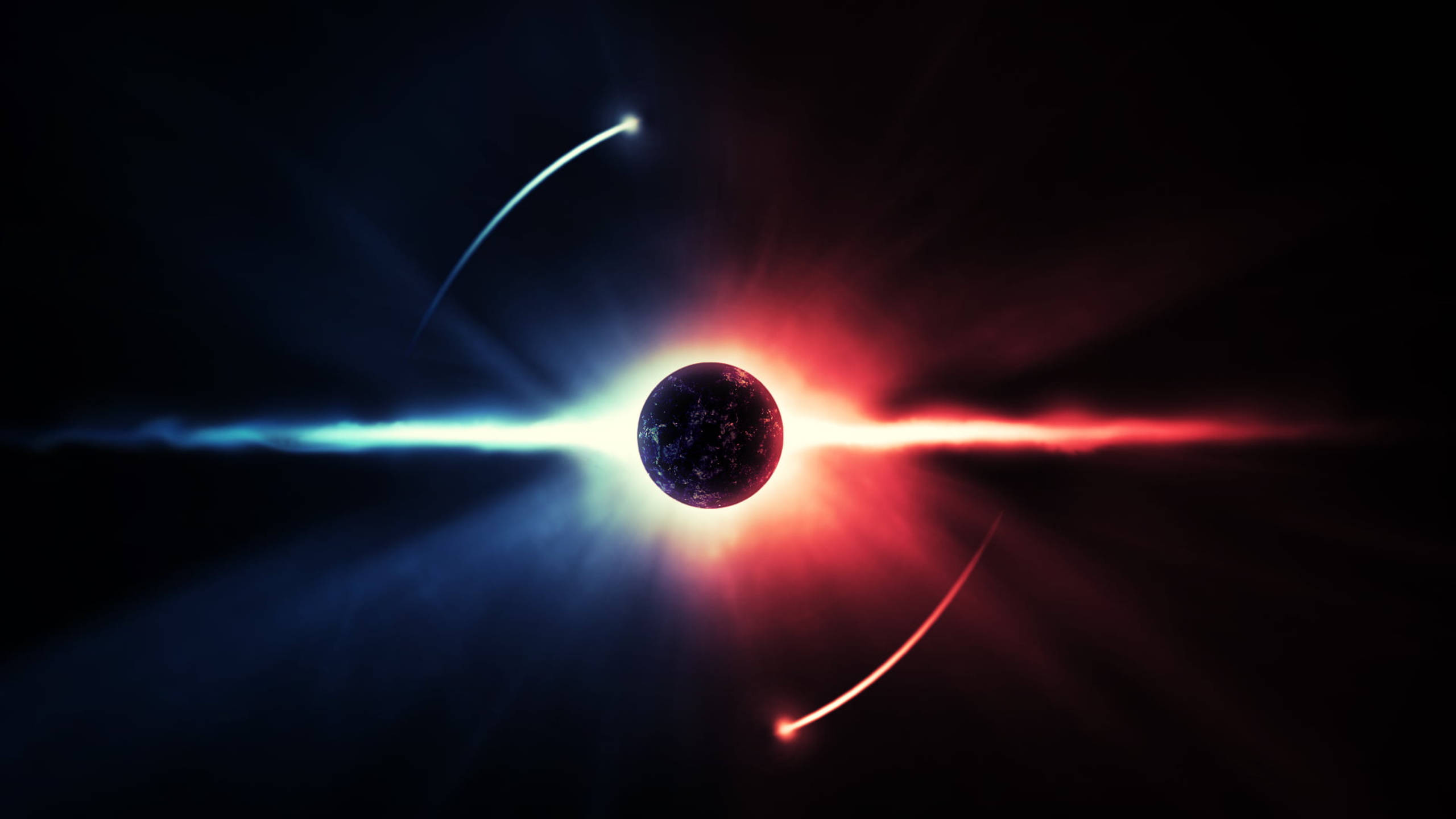 外太空 桌布 壁紙 — 一個宇宙黑洞在黑暗虛空中散發出強烈的紅色和藍色光束，伴隨著發光的彗星尾巴。