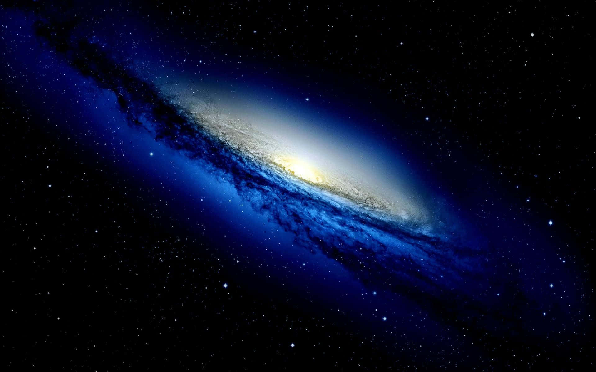 Black Galaxy 桌布 壁紙 — 一個宏偉的螺旋星系在深空的星場中閃耀著藍色和白色的色調。