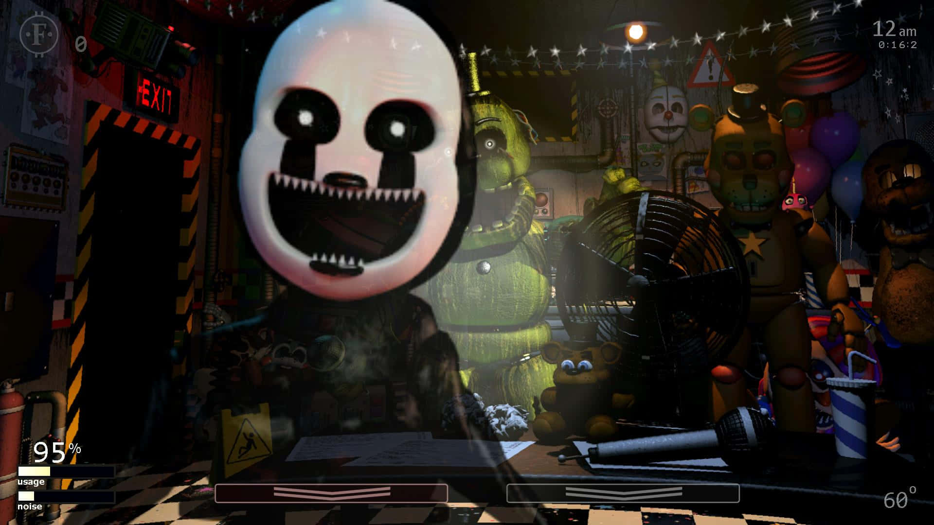 Ultimate Custom Night 桌布 壁紙 — 一個帶有寬闊露齒笑容的威脅性電子動畫角色，主宰著一個昏暗的薄餅店，店內充滿其他詭異的機械角色。