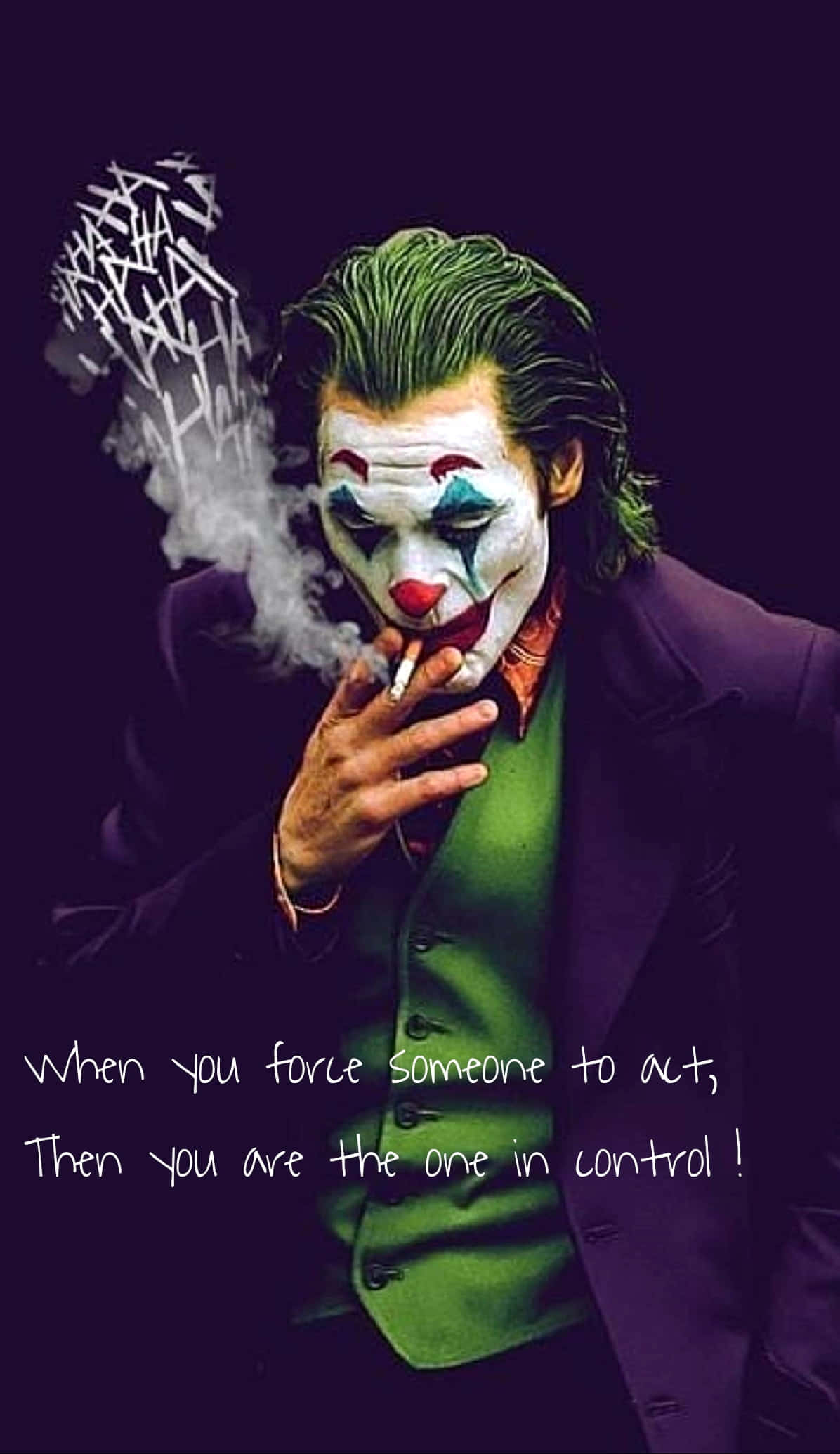 Joker Quotes 桌布 壁紙 — 一個帶有綠色頭髮的威脅性小丑在深紫色背景上抽煙，伴隨著混亂的煙霧。