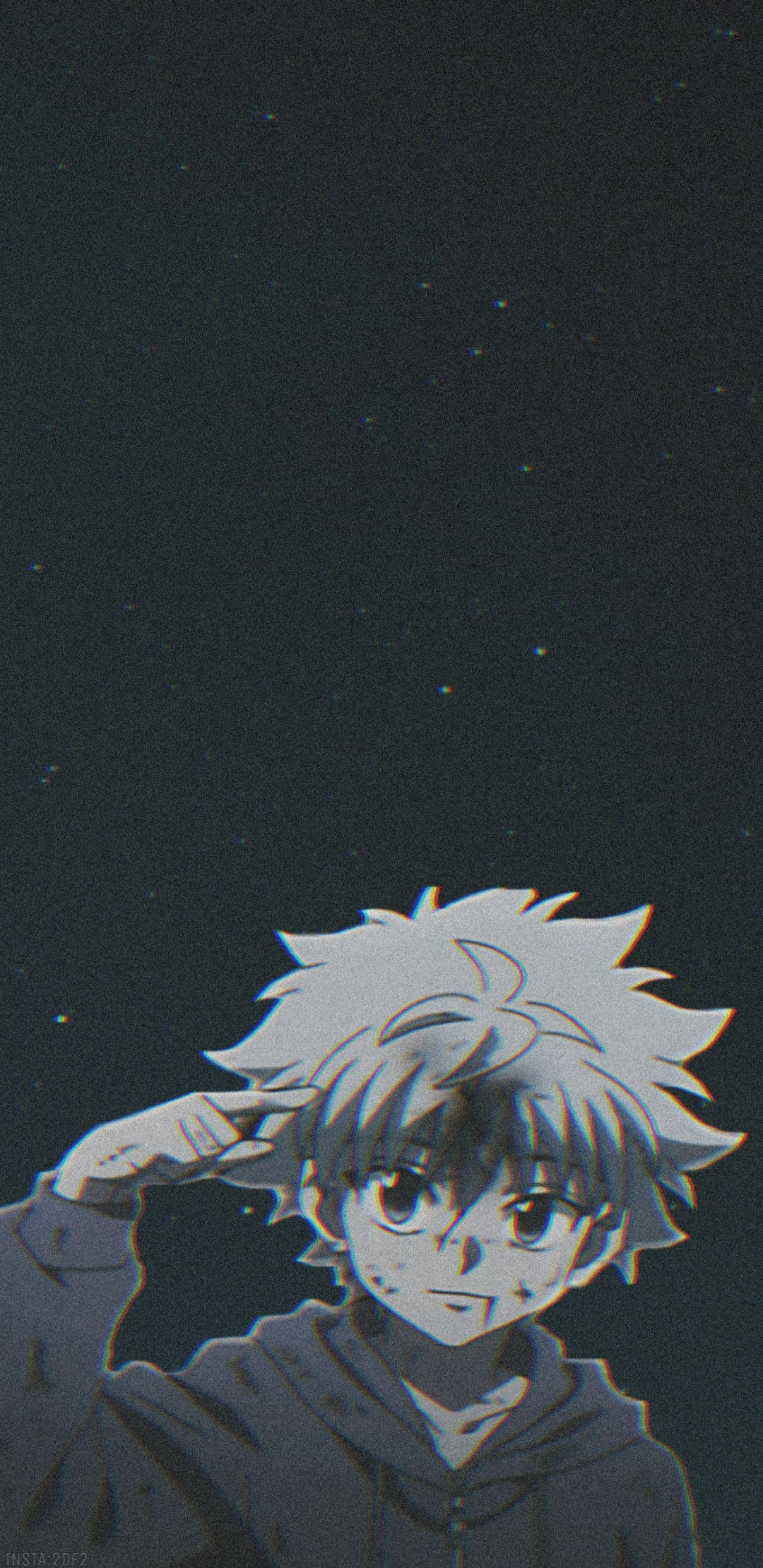 基路亞 桌布 壁紙 — 一個年輕的動漫男孩，頭髮尖尖，在繁星點點的夜空下敬禮，帶有粗糙的復古濾鏡。