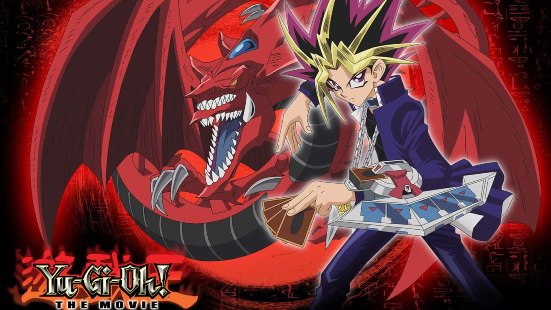 Yugioh 桌布 壁紙 — 一個年輕的動漫男孩，頭髮尖尖，揮舞著卡片發射器，而一條巨大的紅龍在他身後咆哮，背景是火紅色的。