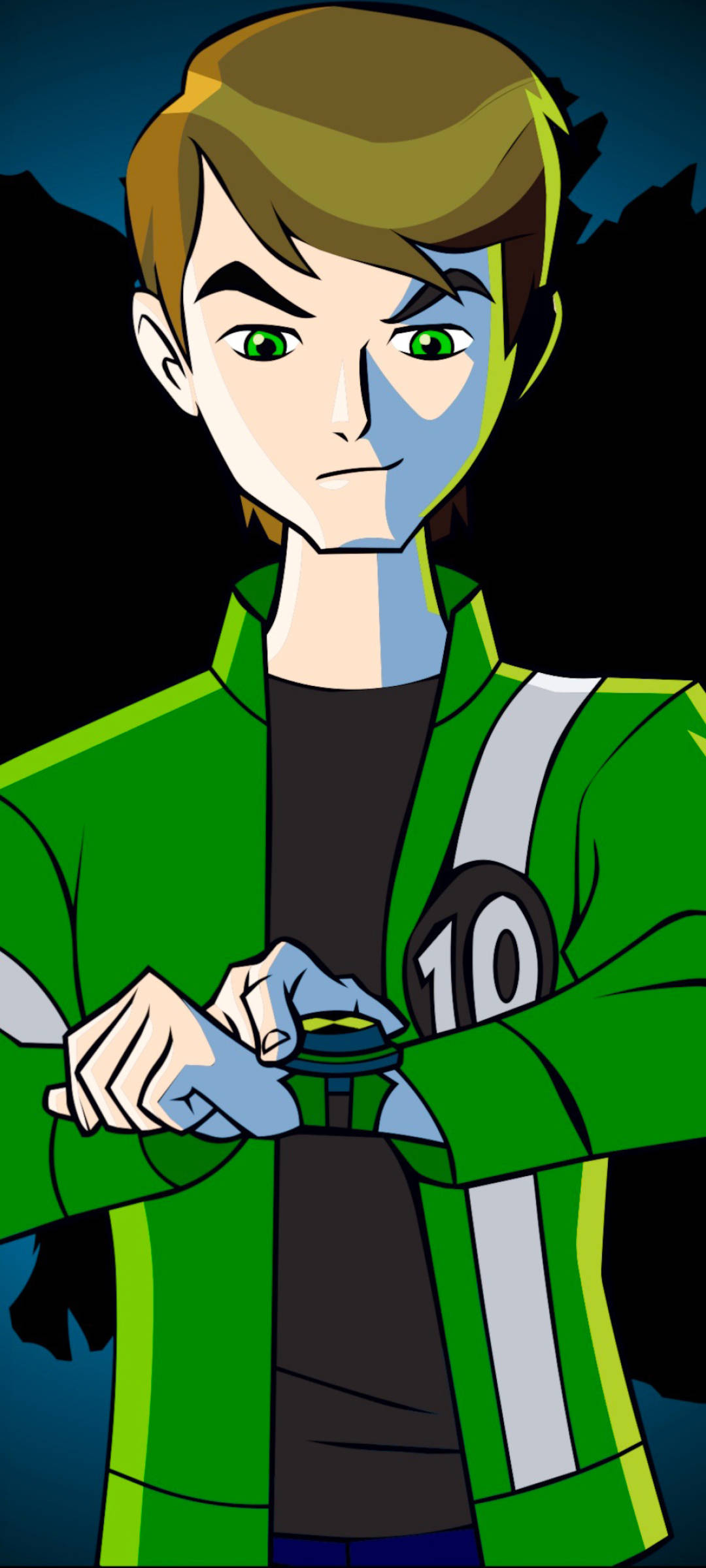 Ben 10 Omnitrix 桌布 壁紙 — 一個年輕的動畫男孩，擁有綠色眼睛和半藍色的臉，穿著帶有數字10的綠色夾克，在黑暗背景下啟動手腕裝置。