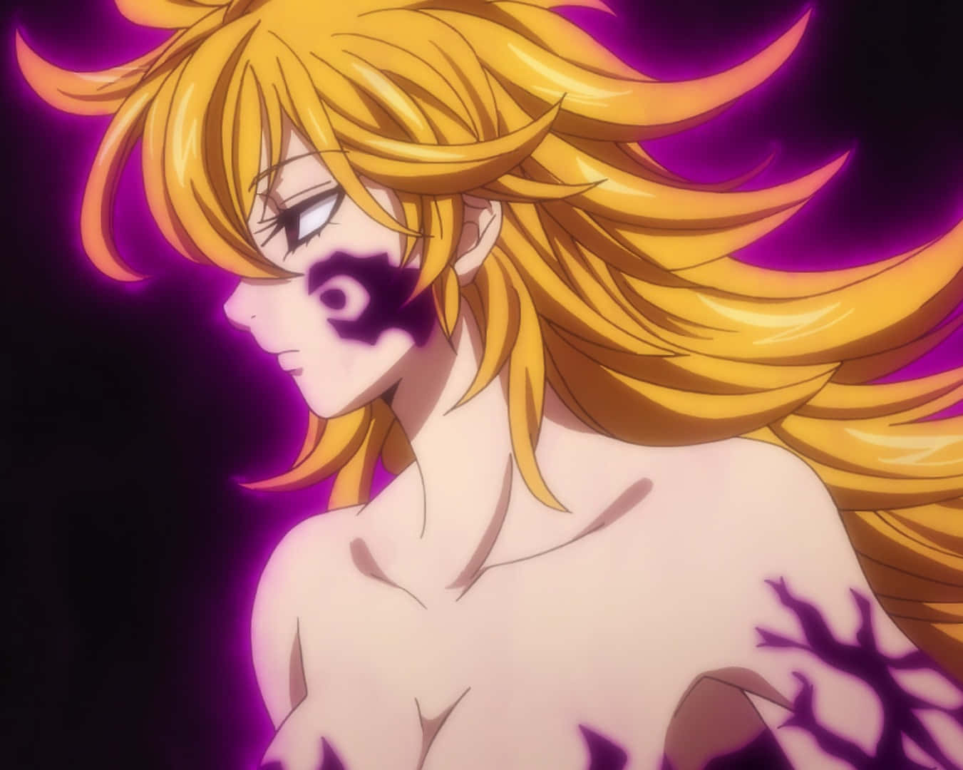 Seven Deadly Sins Derieri 桌布 壁紙 — 一個引人注目的動漫角色，擁有飄逸的金色頭髮和紫色標記，在黑暗背景中發光。
