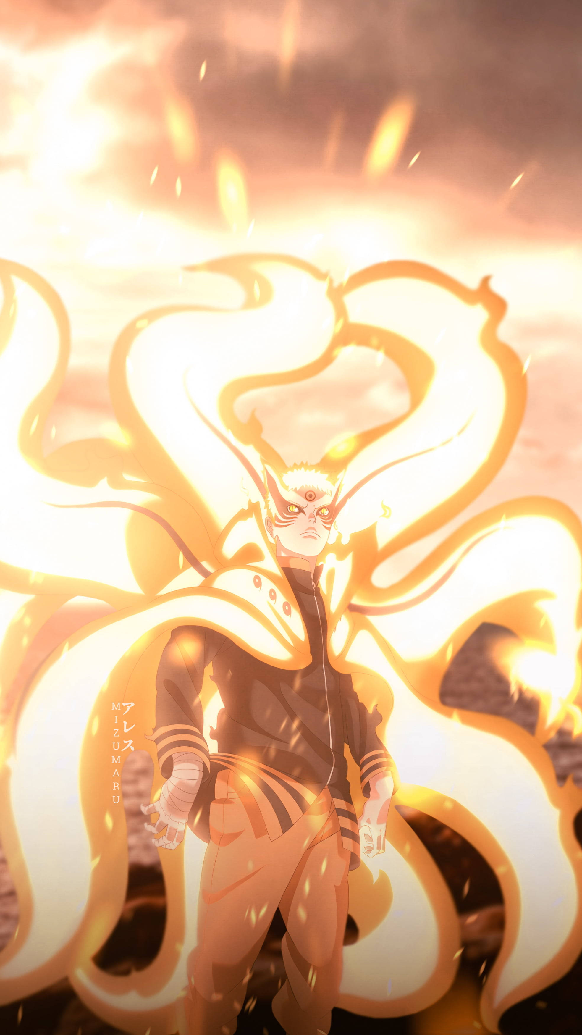 Kurama 桌布 壁紙 — 一個強大的動漫角色在熾熱的天空下散發出強烈的金色查克拉，身後有九條燃燒的尾巴。