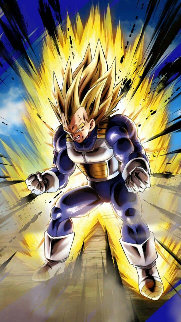 Dragon Ball Legends 桌布 壁紙 — 一個強大的超級撒亞人比達以戰鬥姿勢散發出強烈的金色能量，背景是動態的藍色和黃色。
