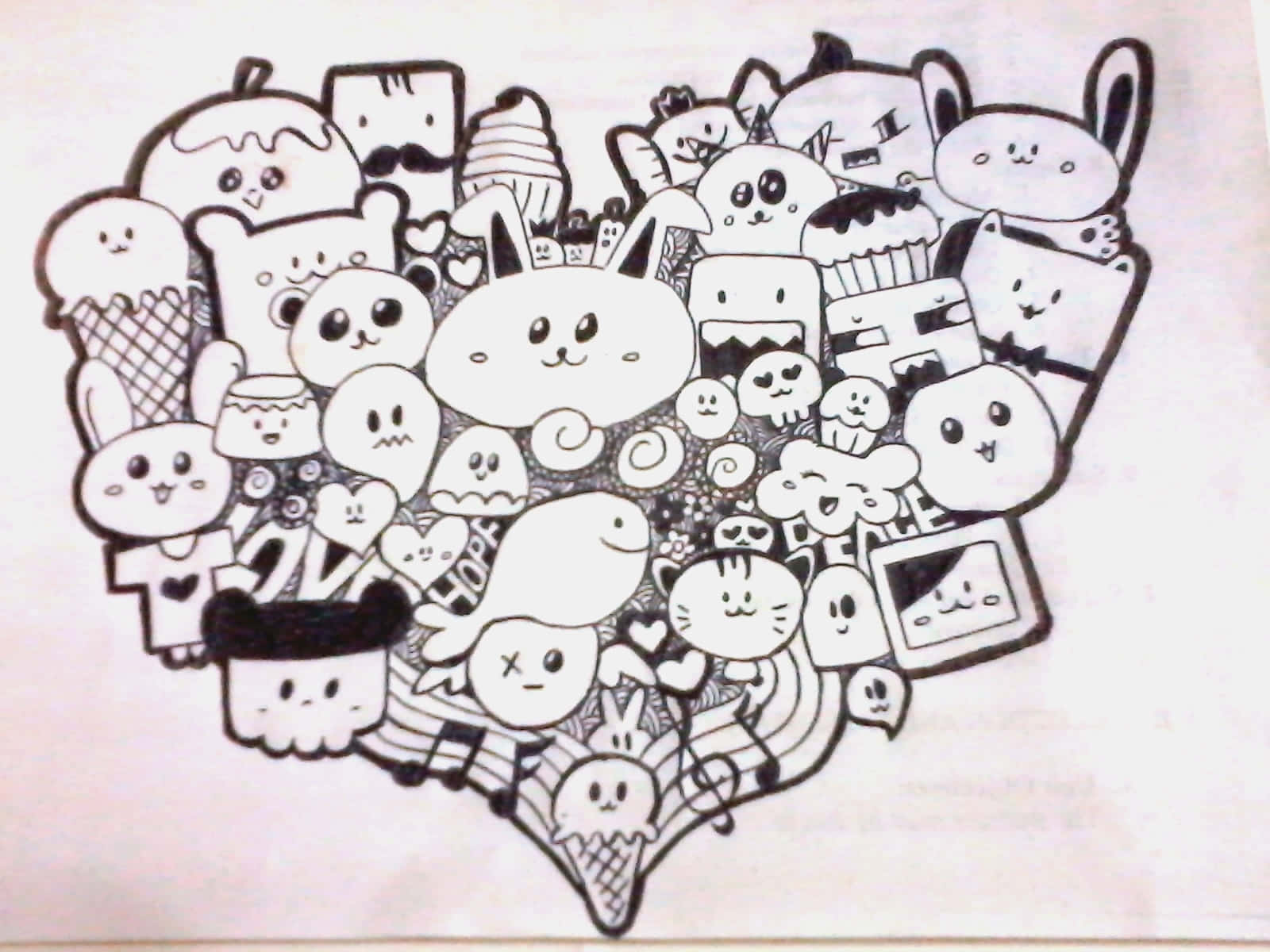 Heart Doodle 桌布 壁紙 — 一個心形塗鴉，充滿可愛卡通角色和食物，黑白風格。