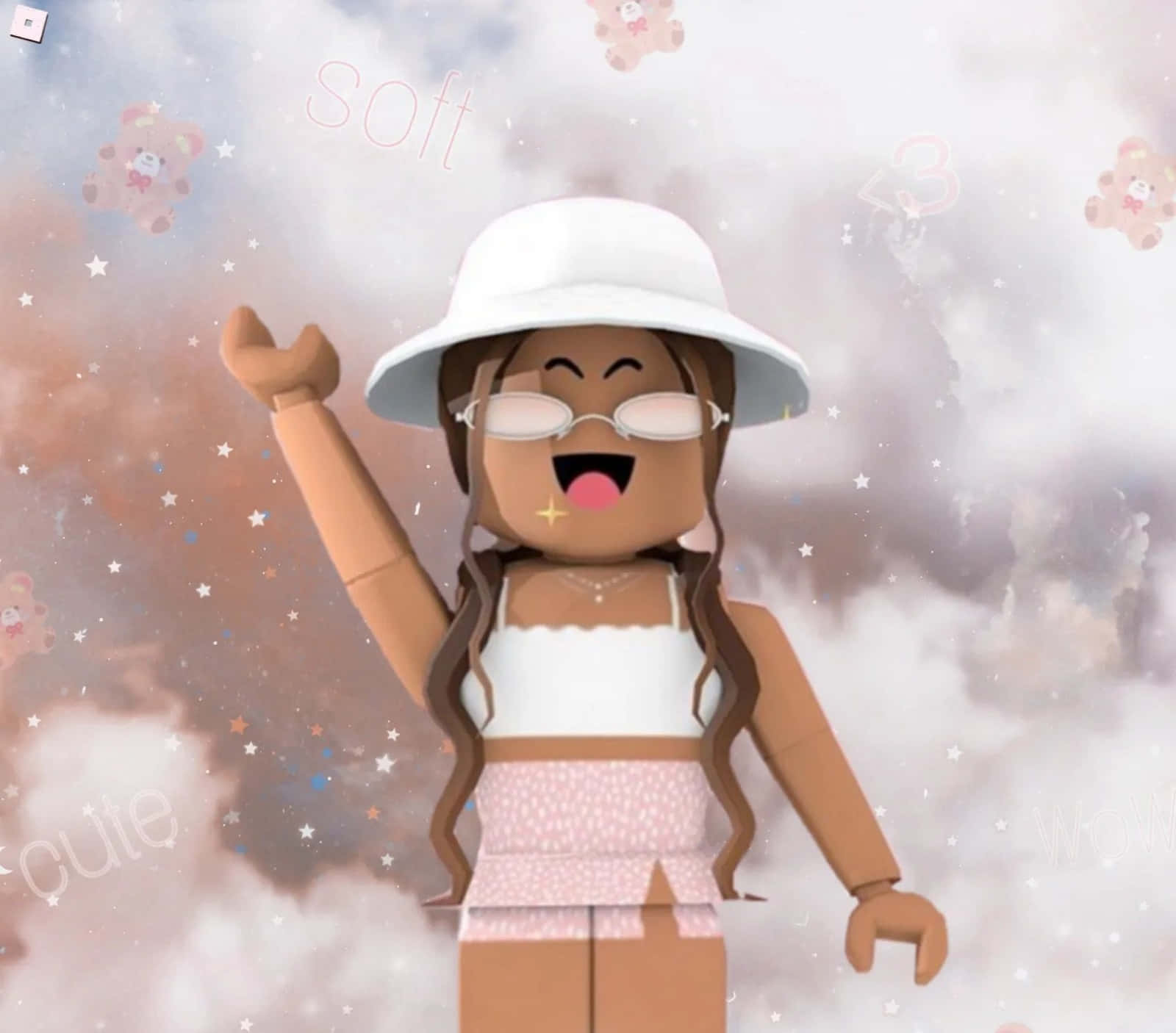 美學 Roblox 桌布 壁紙 — 一個戴白帽、穿粉紅色衫嘅開心Roblox頭像，喺柔和粉彩雲背景前，有漂浮嘅啤啤熊同星星，開心咁揮手。