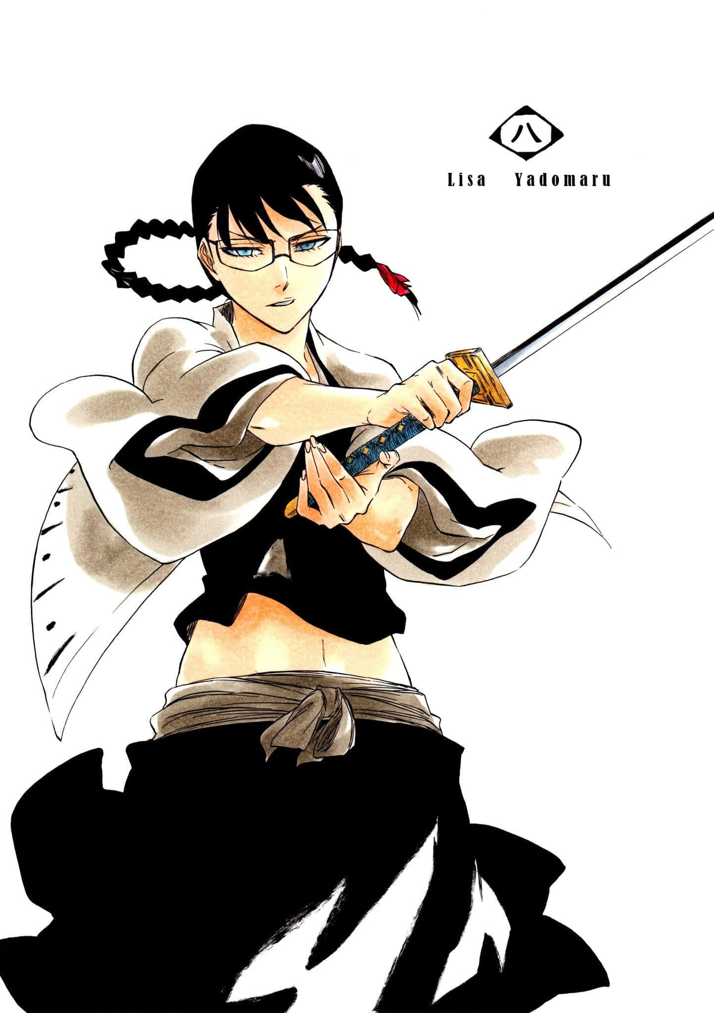 Lisa Yadomaru 桌布 壁紙 — 一個戴眼鏡、紮辮子的堅定動漫女孩，在純白背景前以動感姿勢揮舞著劍。