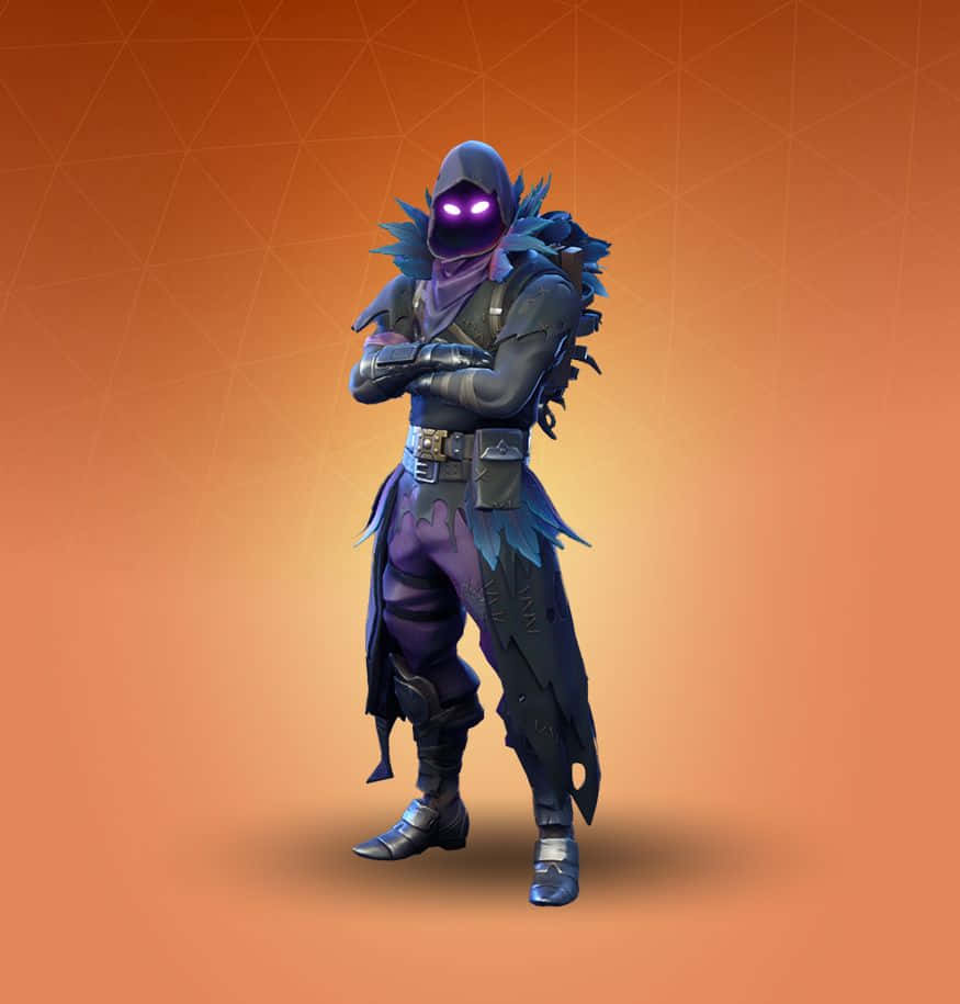 Raven Fortnite 桌布 壁紙 — 一個戴著兜帽的威脅人物，擁有發光的紫色眼睛和尖刺的藍色盔甲，自信地站在溫暖的橙色漸變背景前。