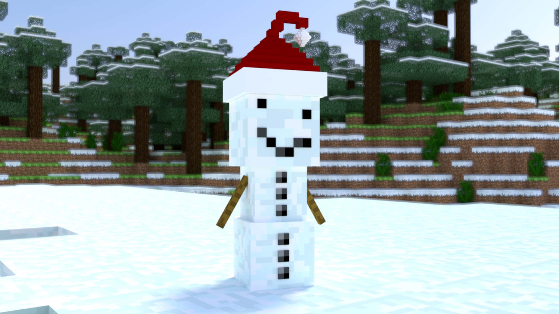 Minecraft Snow Golem 桌布 壁紙 — 一個戴著紅白聖誕帽、開心方塊雪人站在有松樹和梯田山丘的雪地Minecraft景觀中。