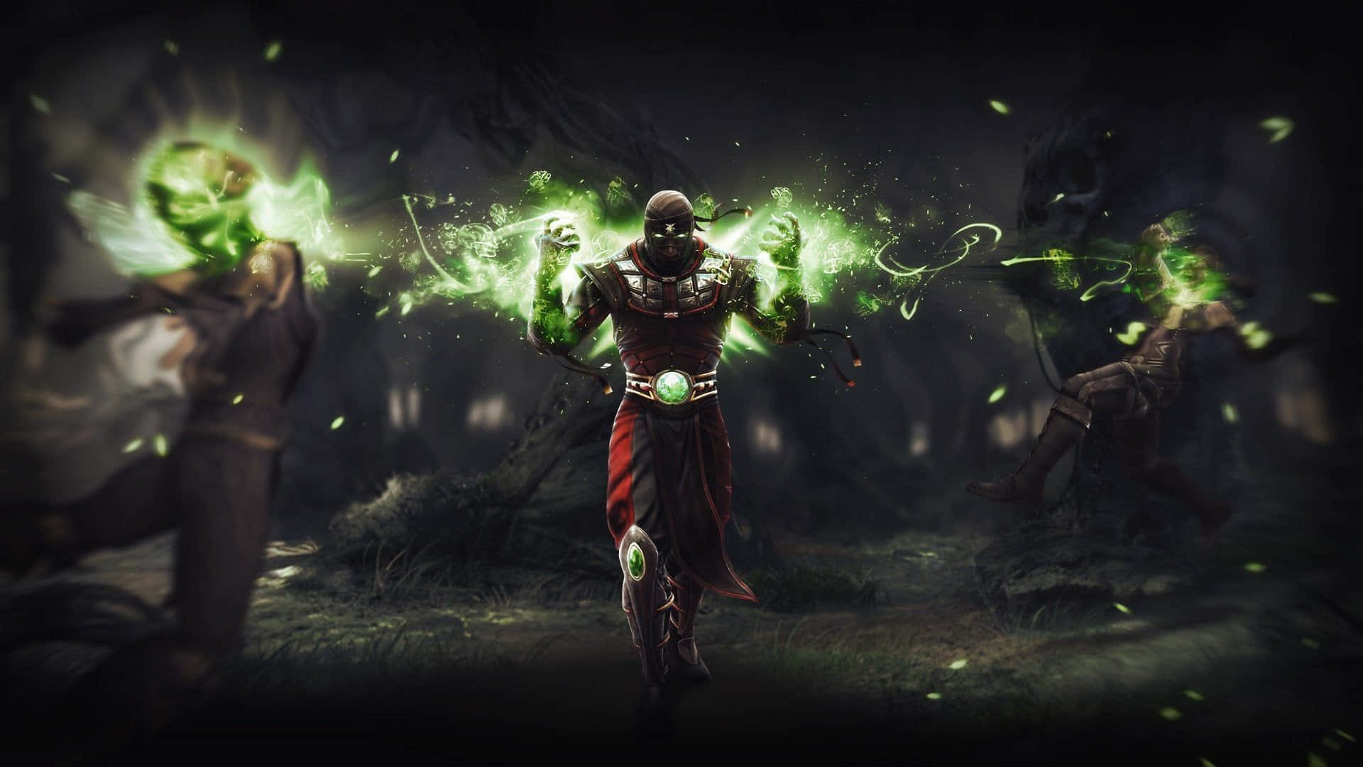 Mortal Kombat Ermac 桌布 壁紙 — 一個戴面具的戰士身穿紅色長袍，在黑暗森林中釋放出發光的綠色能量，周圍的幽靈身影逐漸消失。
