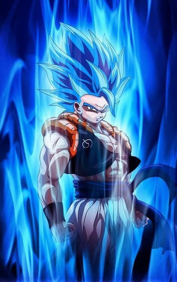 Super Saiyan Blue 桌布 壁紙 — 一個擁有尖刺藍色頭髮和發光光環的強大動漫戰士，以動態姿勢站在旋轉的藍色能量背景前。