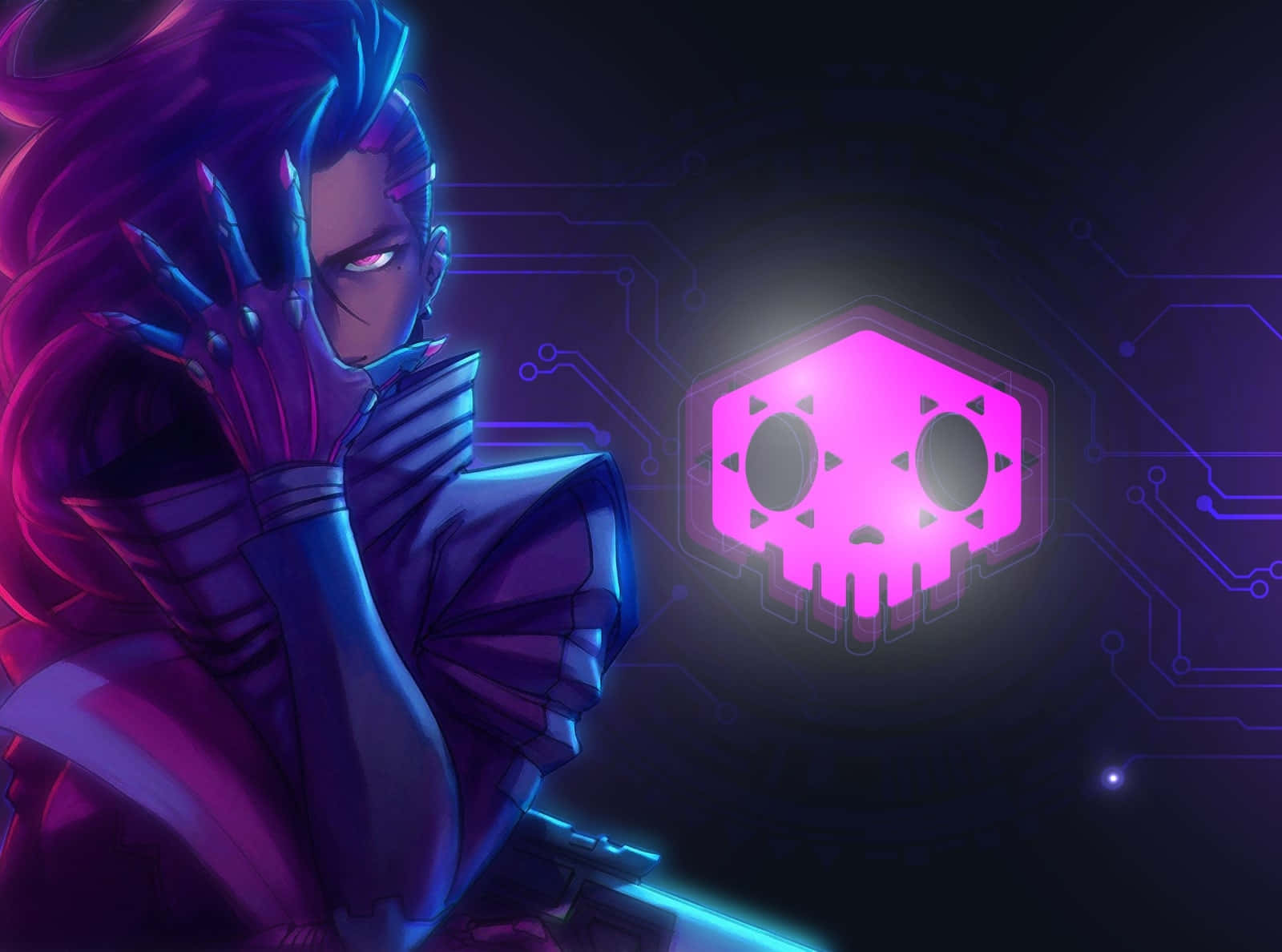 Overwatch Sombra 桌布 壁紙 — 一個擁有發光紫色頭髮和機械手的賽博龐克動漫角色，在黑暗電路板背景下凝視著一個霓虹粉紅色頭骨標誌。
