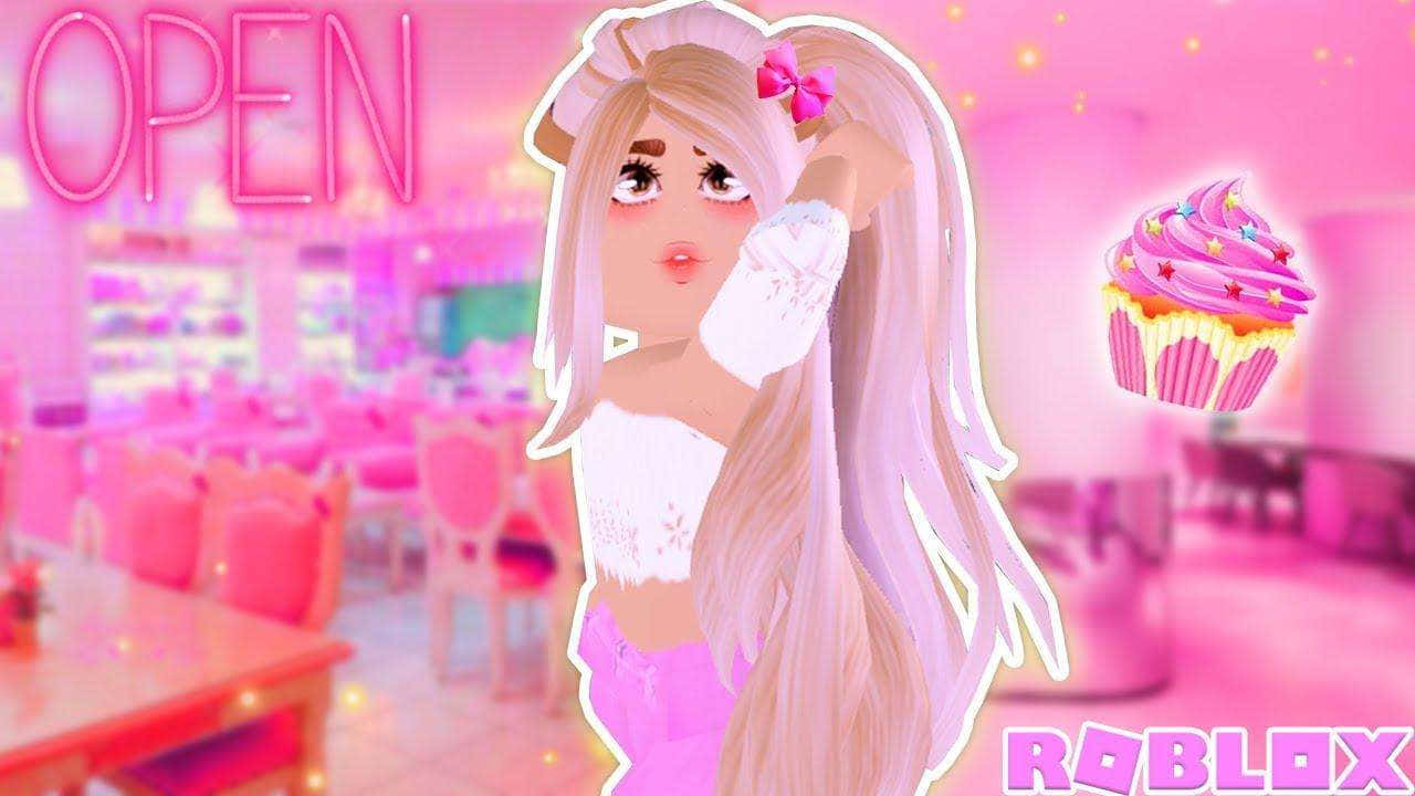 Roblox Aesthetic 桌布 壁紙 — 一個擁有長粉紅色頭髮和紙杯蛋糕的Roblox虛擬角色漂浮在帶有「營業中」標誌的霓虹粉紅色麵包店中。