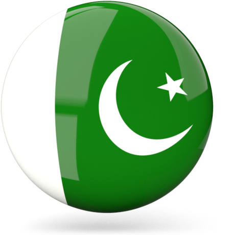 Pakistan Flag Sphere Rendering 壁紙 — 一個有光澤的球體展示巴基斯坦國旗，綠色底紋、白色新月和星星，背景為純黑色。