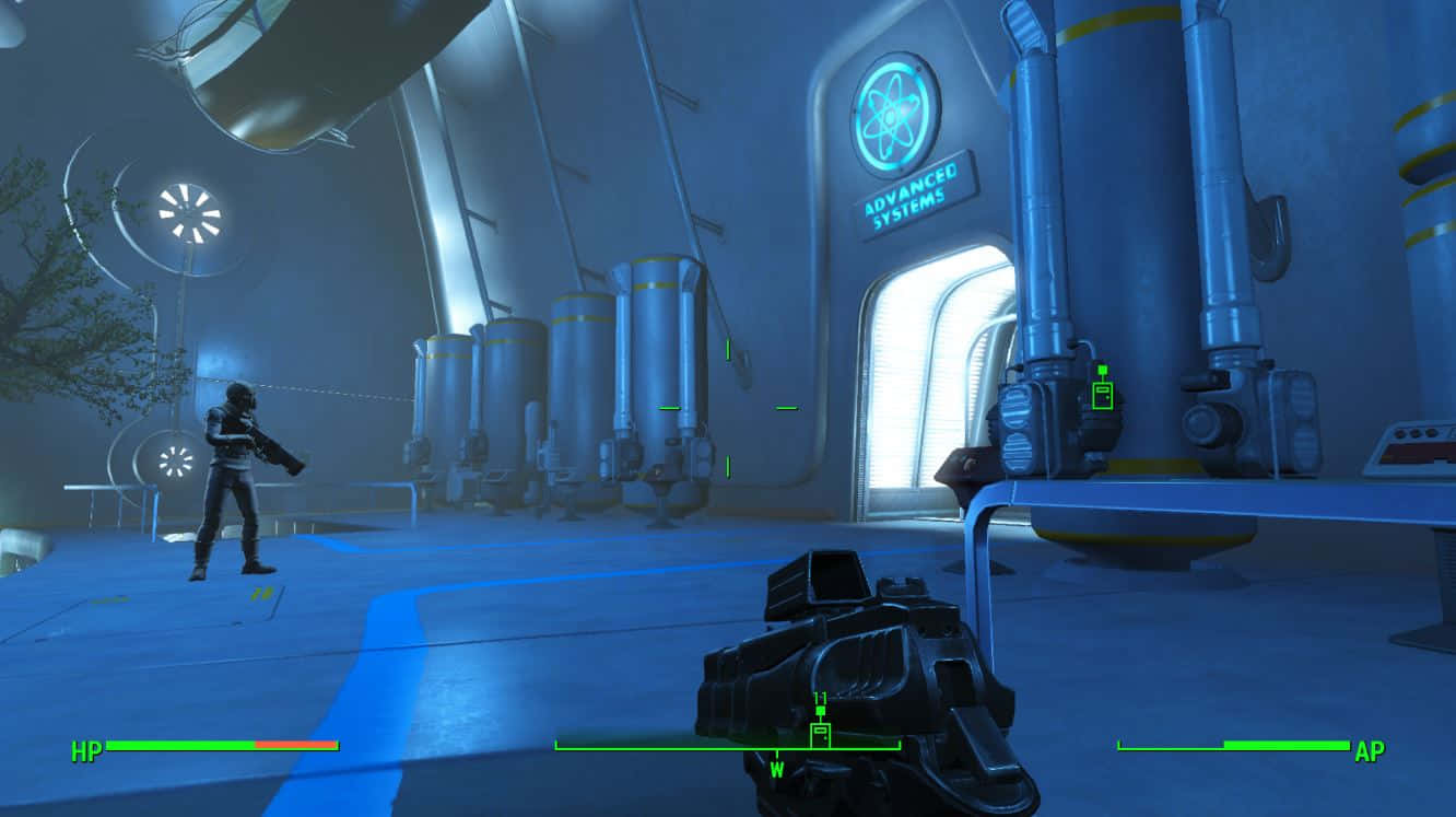Fallout 4 Institute 桌布 壁紙 — 一個未來感藍色燈光科幻實驗室內的第一人稱射擊視角，一名士兵正用武器瞄準一扇發光的門。
