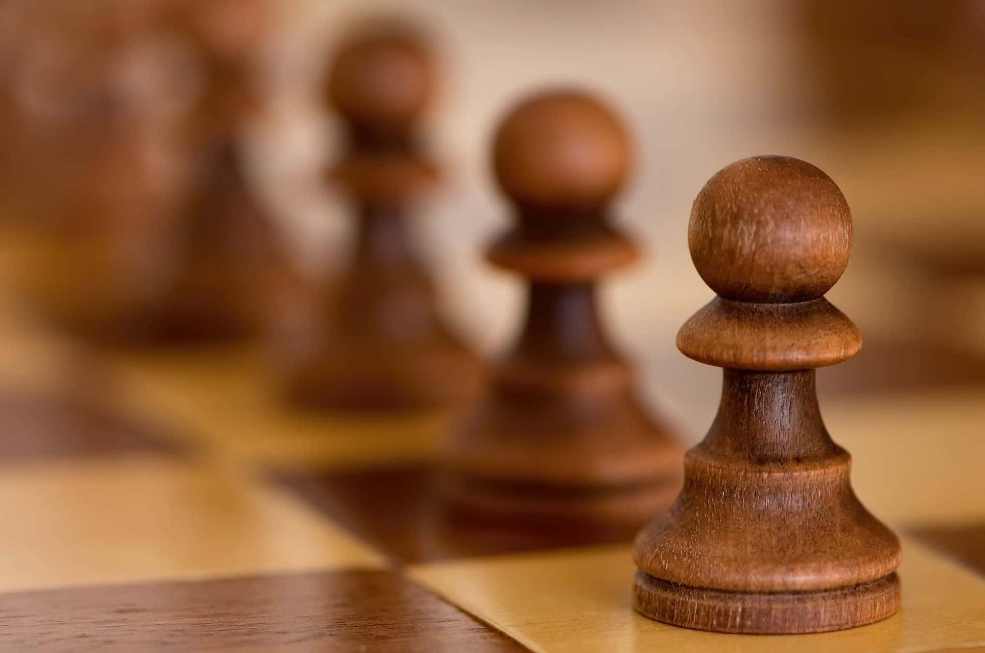 一個棋子在棋盤上站立 壁紙