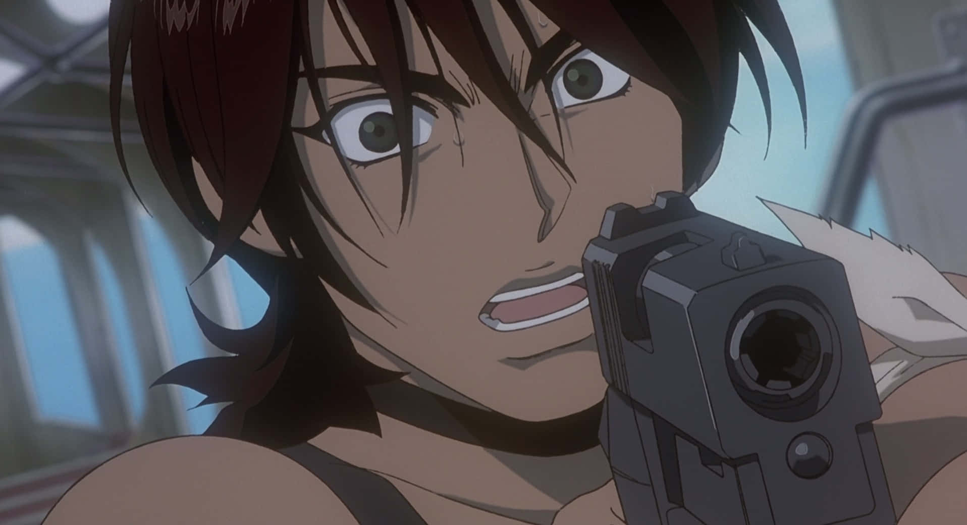 Cowboy Bebop Electra 桌布 壁紙 — 一個棕色頭髮的動漫角色在緊張的特寫鏡頭中，眼神銳利地握著一把手槍。