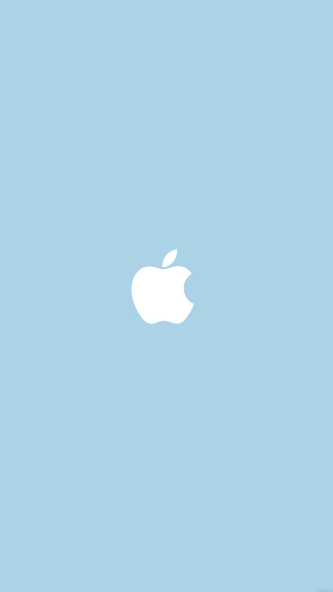 簡約風格 桌布 壁紙 — 一個極簡的白色Apple標誌居中於純淺藍色背景上。