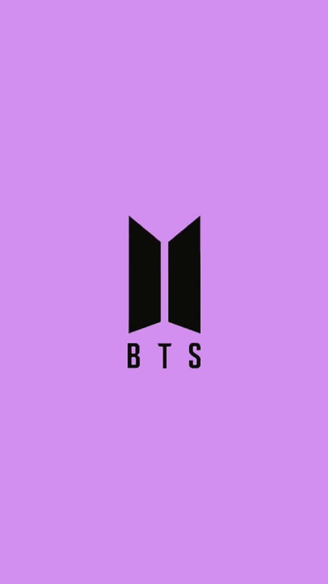 Bts Icon 桌布 壁紙 — 一個極簡的黑色BTS標誌，居中於純色薰衣草背景上。