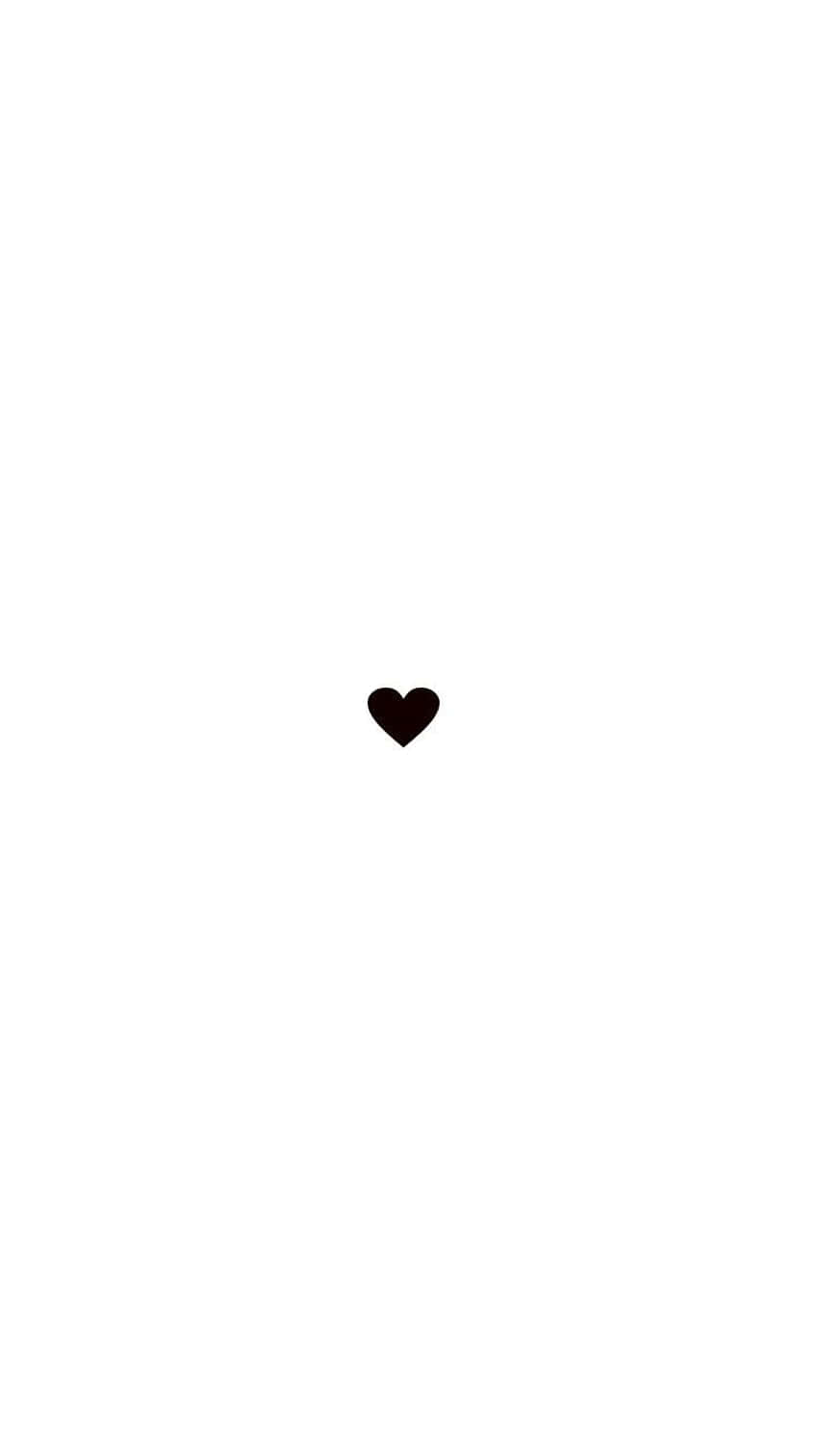 Black And White Heart 桌布 壁紙 — 一個極簡黑色心形圖標，居中於純白背景上。