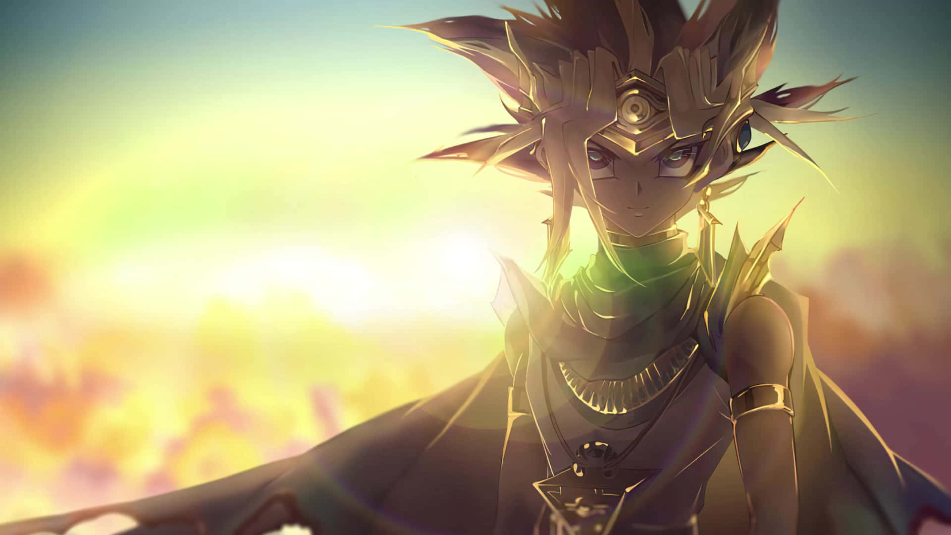 Pharaoh Atem 桌布 壁紙 — 一個決心堅定的動漫角色，擁有尖刺頭髮和金色盔甲，站在閃耀的日落天空前。