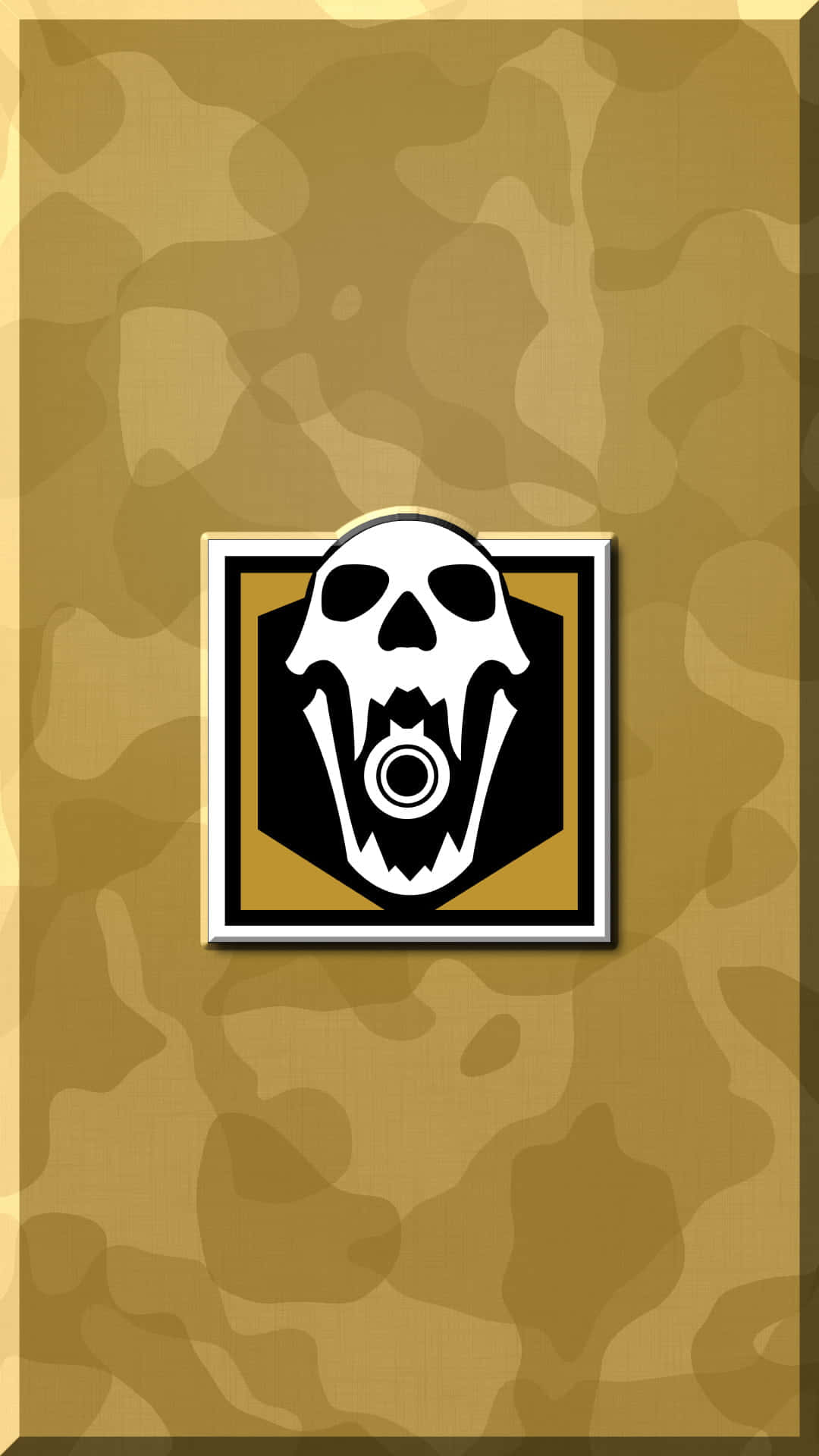 Rainbow Six Siege Blackbeard 桌布 壁紙 — 一個清晰的白色骷髏標誌，口中有一個圓形眼睛，位於棕褐色迷彩背景中央。