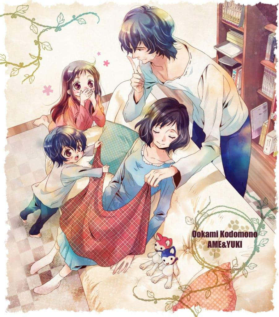 Wolf Children 桌布 壁紙 — 一個溫馨的動畫場景，顯示一個男人和三個孩子在舒適的臥室裡，一個孩子躲在枕頭後面，另一個孩子睜大眼睛看著。