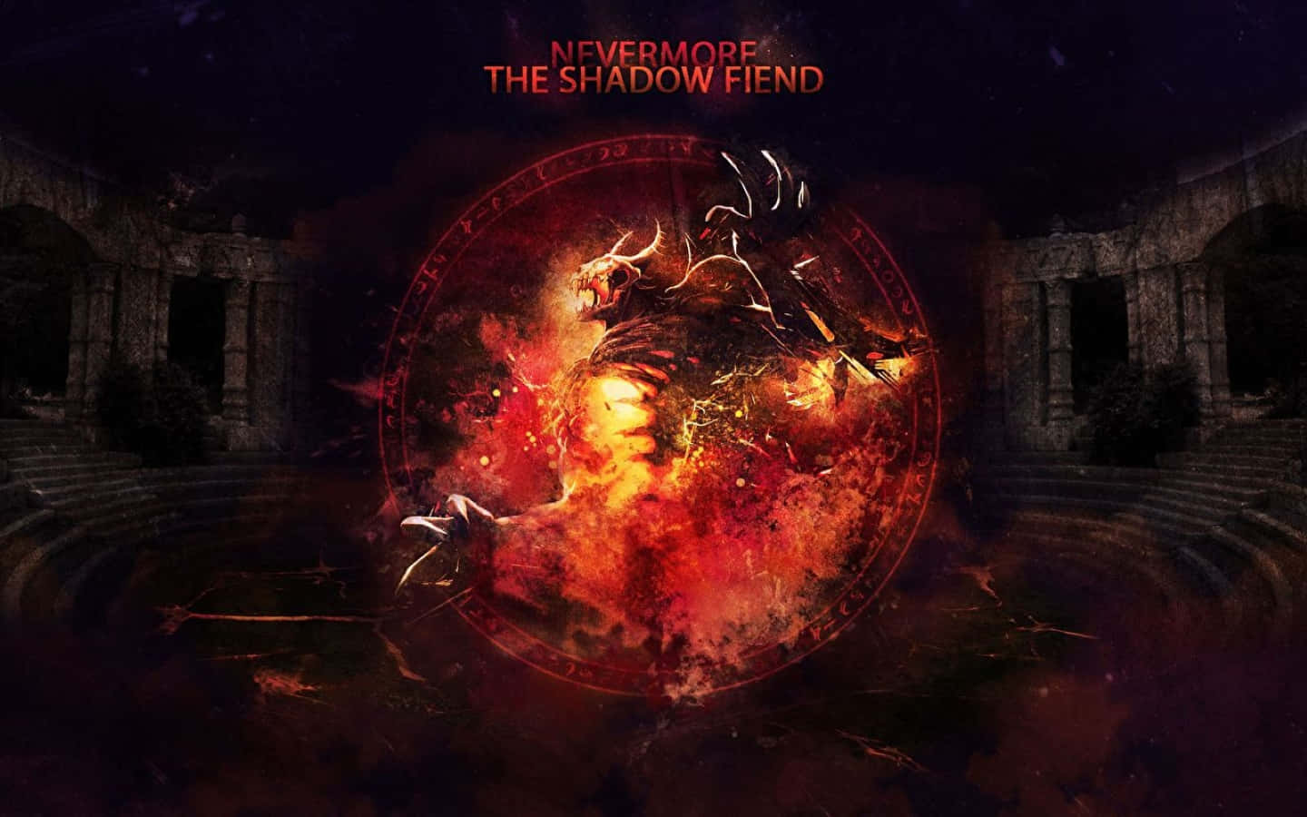 Shadow Fiend 桌布 壁紙 — 一個燃燒的惡魔從一個發光的紅色圓圈中爆發出來，在一個黑暗天空下破敗的古老石頭圓形劇場內。