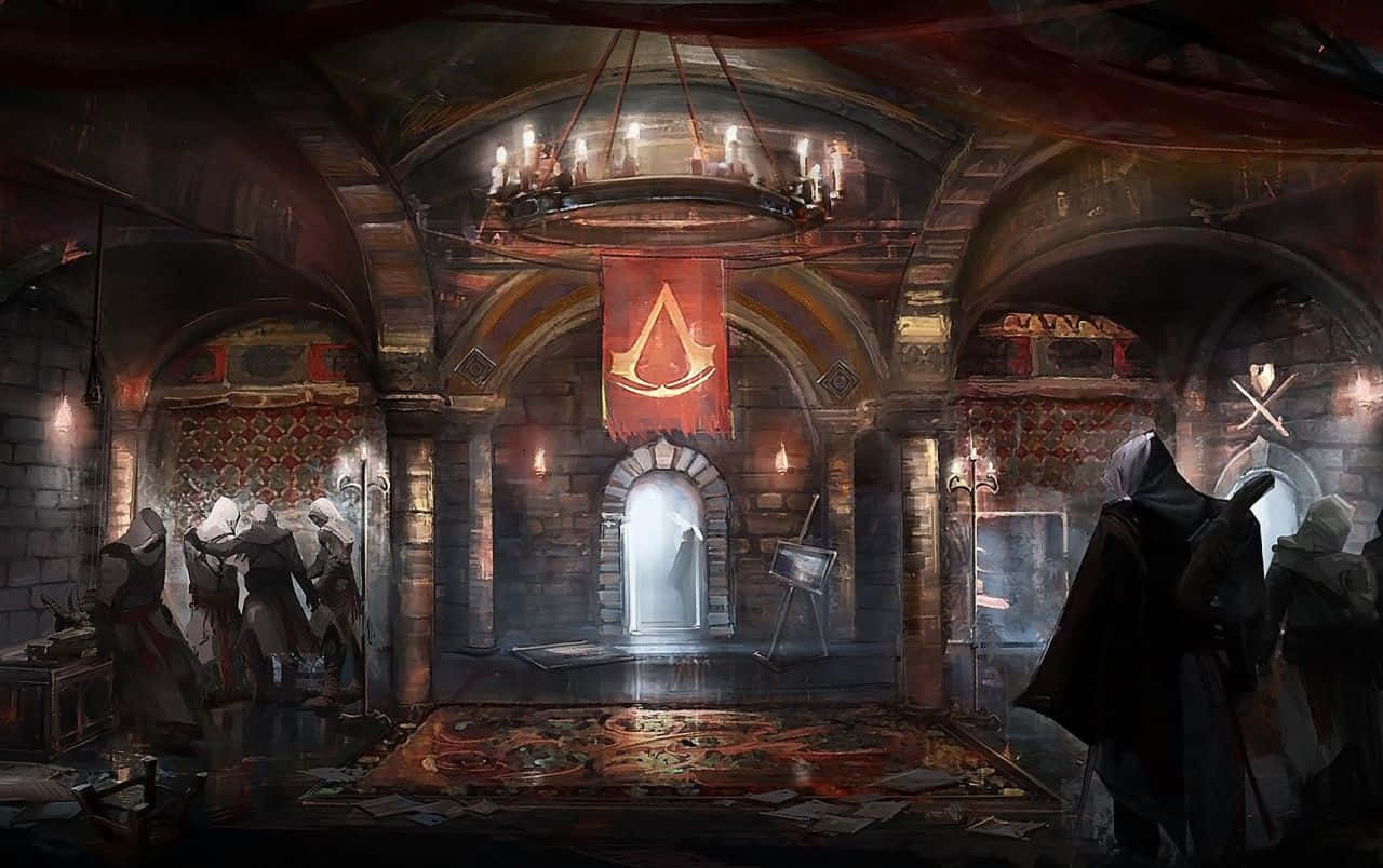 Assassin's Creed Brotherhood 桌布 壁紙 — 一個燈光昏暗的中世紀刺客神殿，戴著兜帽的刺客聚集在發光的吊燈和紅色橫幅下。