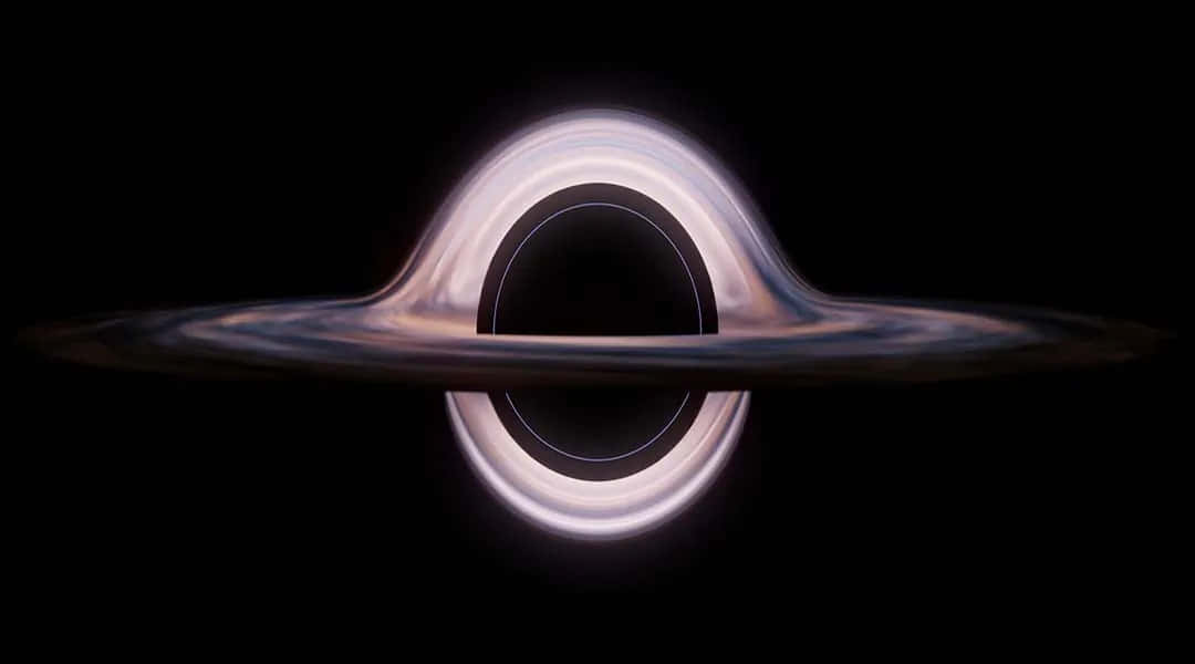 Dark Energy 桌布 壁紙 — 一個由發光氣體組成的旋轉吸積盤，在深邃的黑色虛空中環繞著一個黑洞運行。