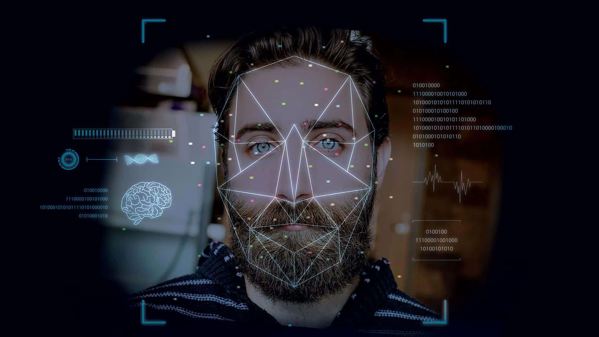Face Recognition 桌布 壁紙 — 一個男人的臉被發光的數碼疊加層掃描，顯示生物識別數據和神經模式，背景為深色。