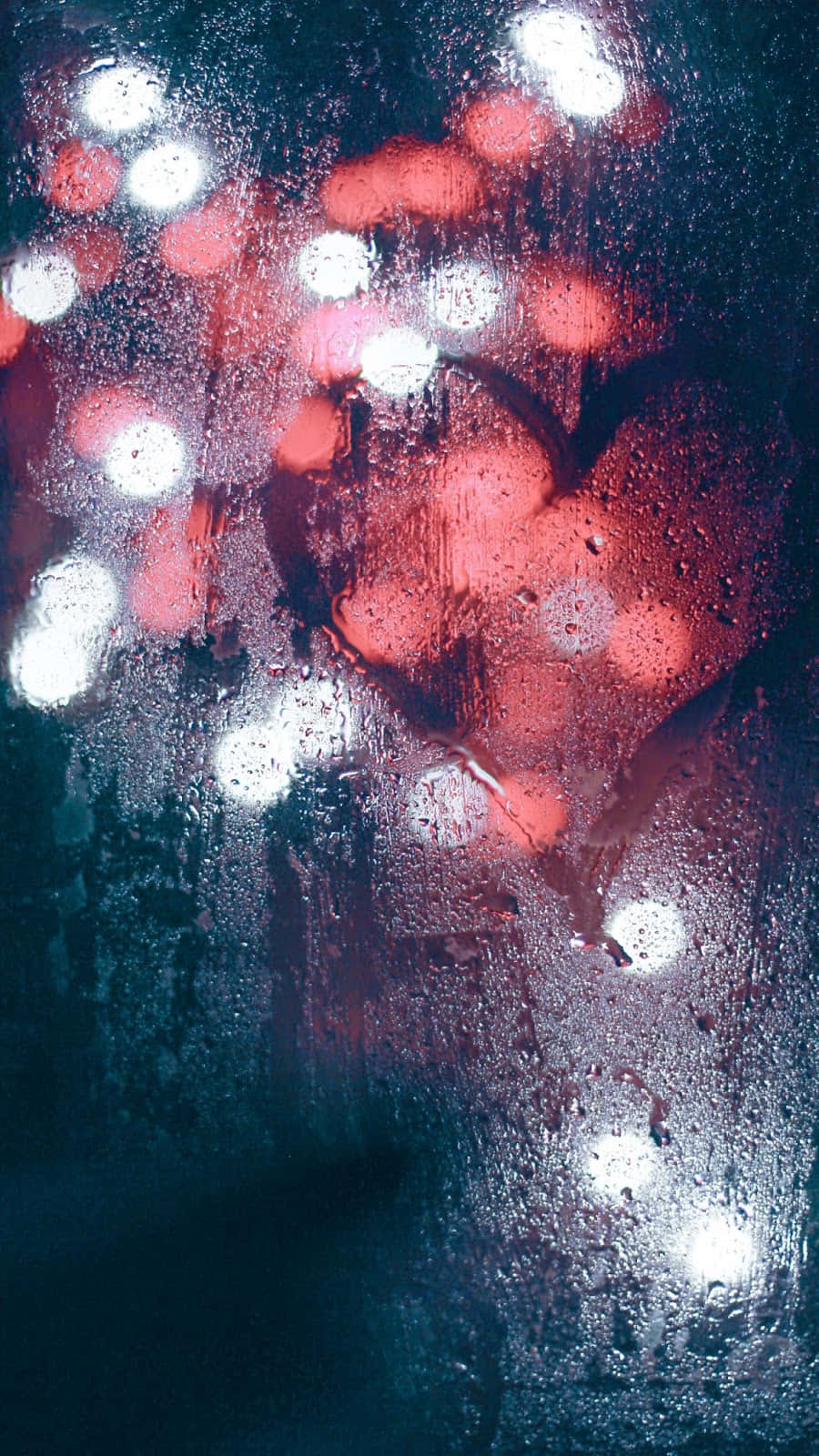 雨窗上畫的心形，背後有燈光閃爍 — 粉紅色心形動圖 壁紙