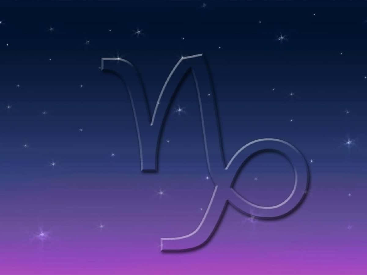 山羊座 桌布 壁紙 — 一個發光的摩羯座星座符號漂浮在從深藍色過渡到紫色的星空暮色天空中。