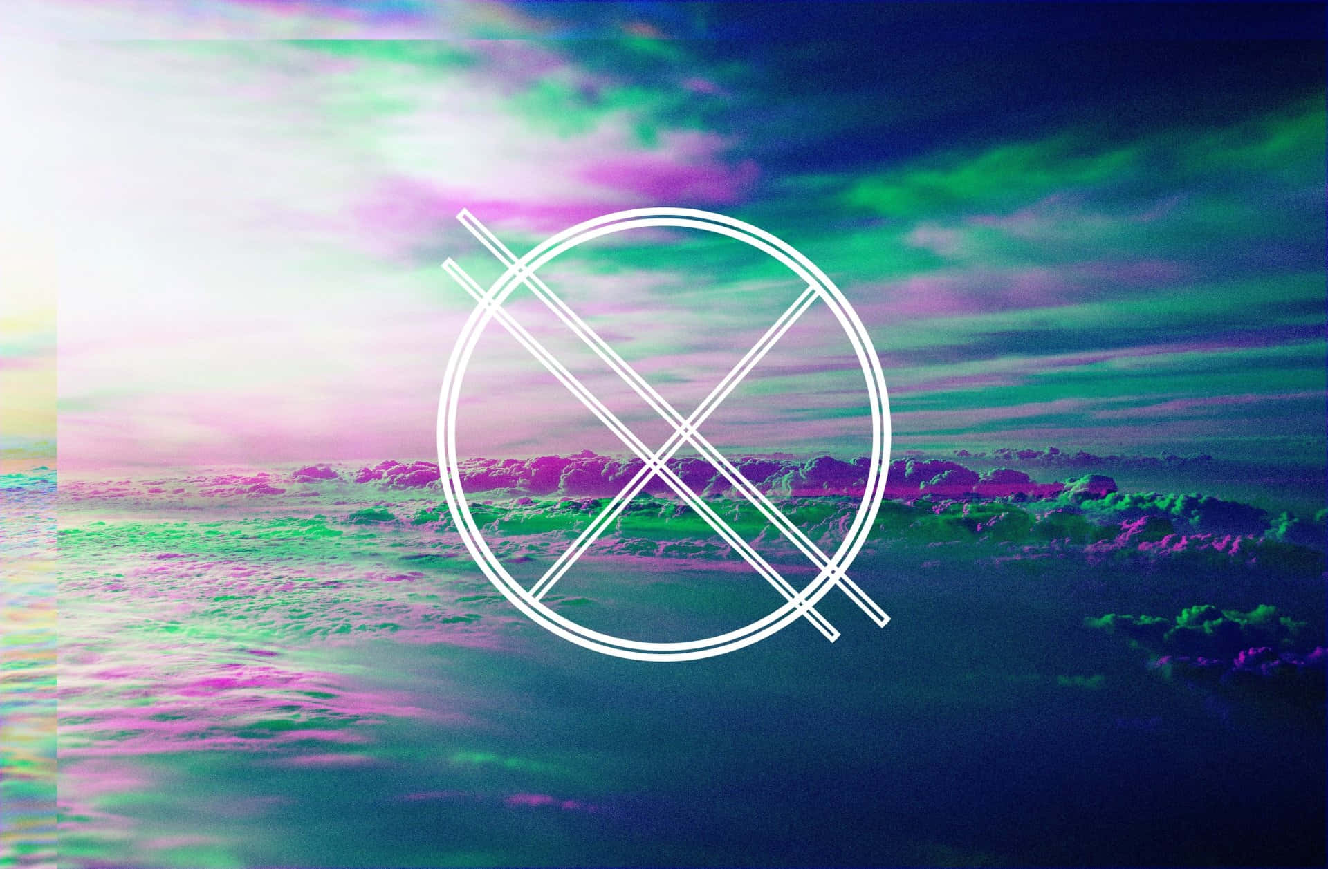 Glitch Effect 桌布 壁紙 — 一個發光的白色幾何符號漂浮在超現實的天空中，天空中有霓虹粉紅、綠色和藍色的雲。