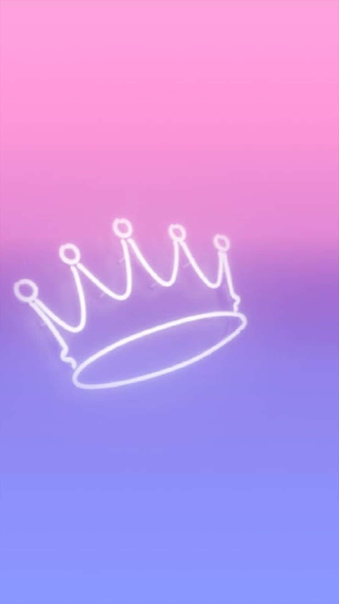 lgbt 桌布 壁紙 — 一個發光的白色霓虹皇冠輪廓漂浮在柔和的粉紅色到紫色漸變天空上。