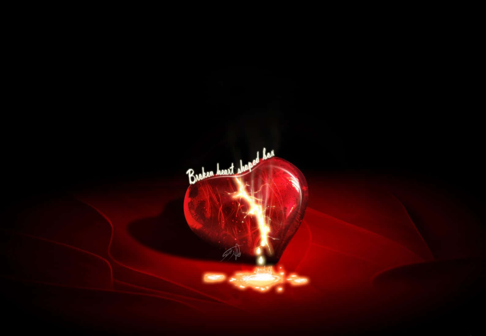 Broken Heart Black 桌布 壁紙 — 一個發光的紅色心形棒碎成兩半，電火花在黑暗背景中飛舞。